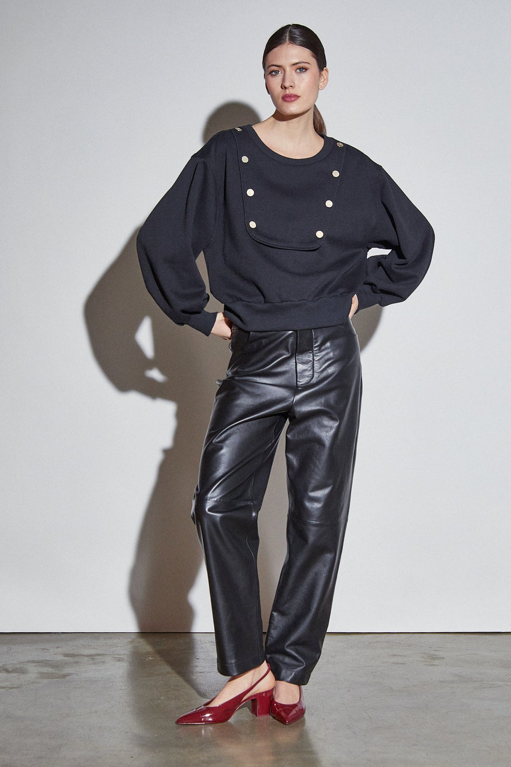 Poppy Black Sweatshirt