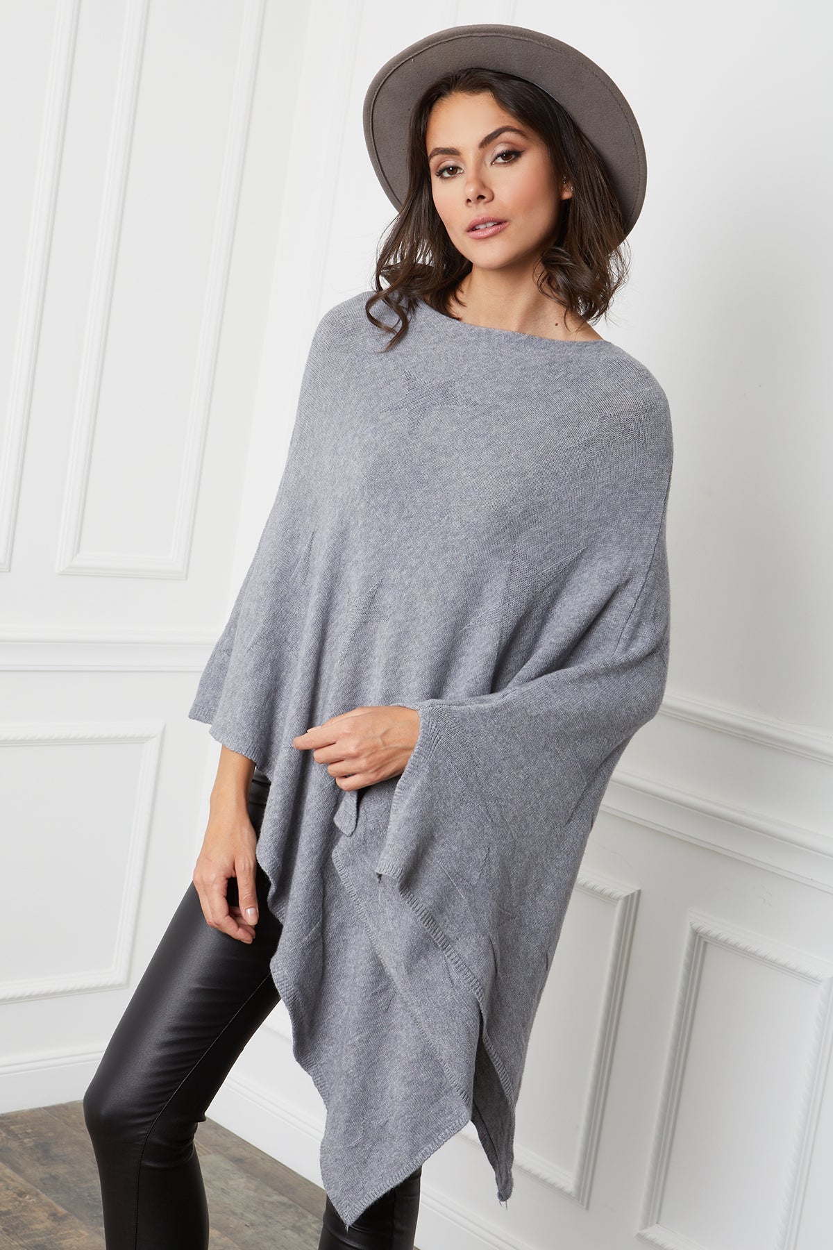 Fano Poncho - Grey
