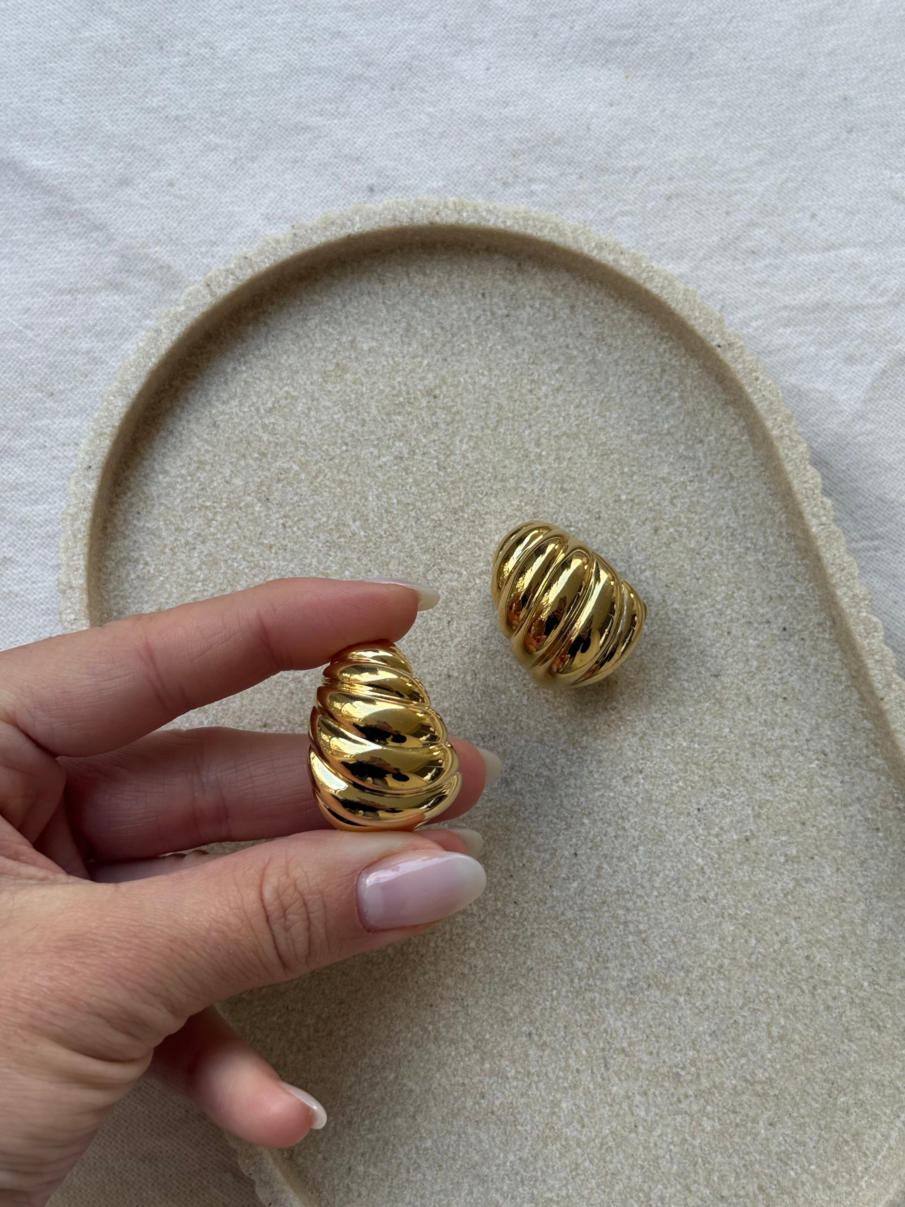 Vintage Earrings - Padded Twisted Gold