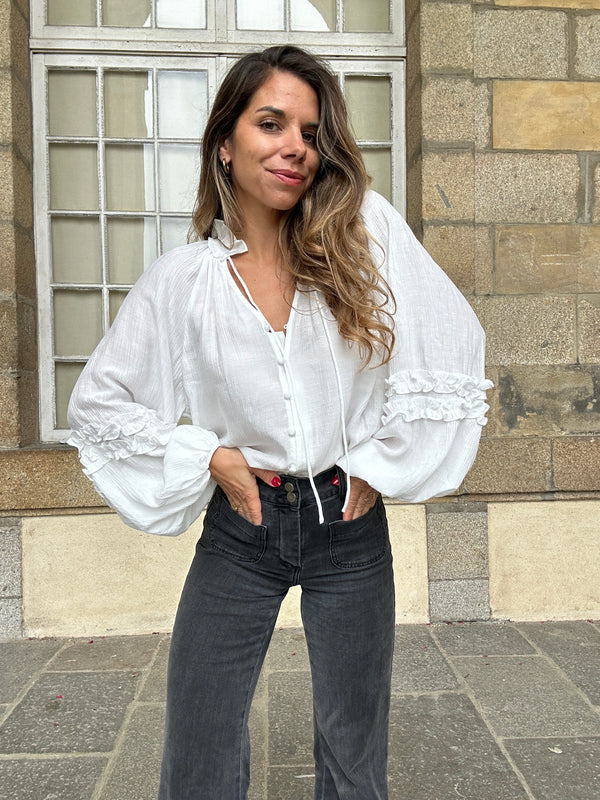 Esmée Blouse With Ruffles Ecru