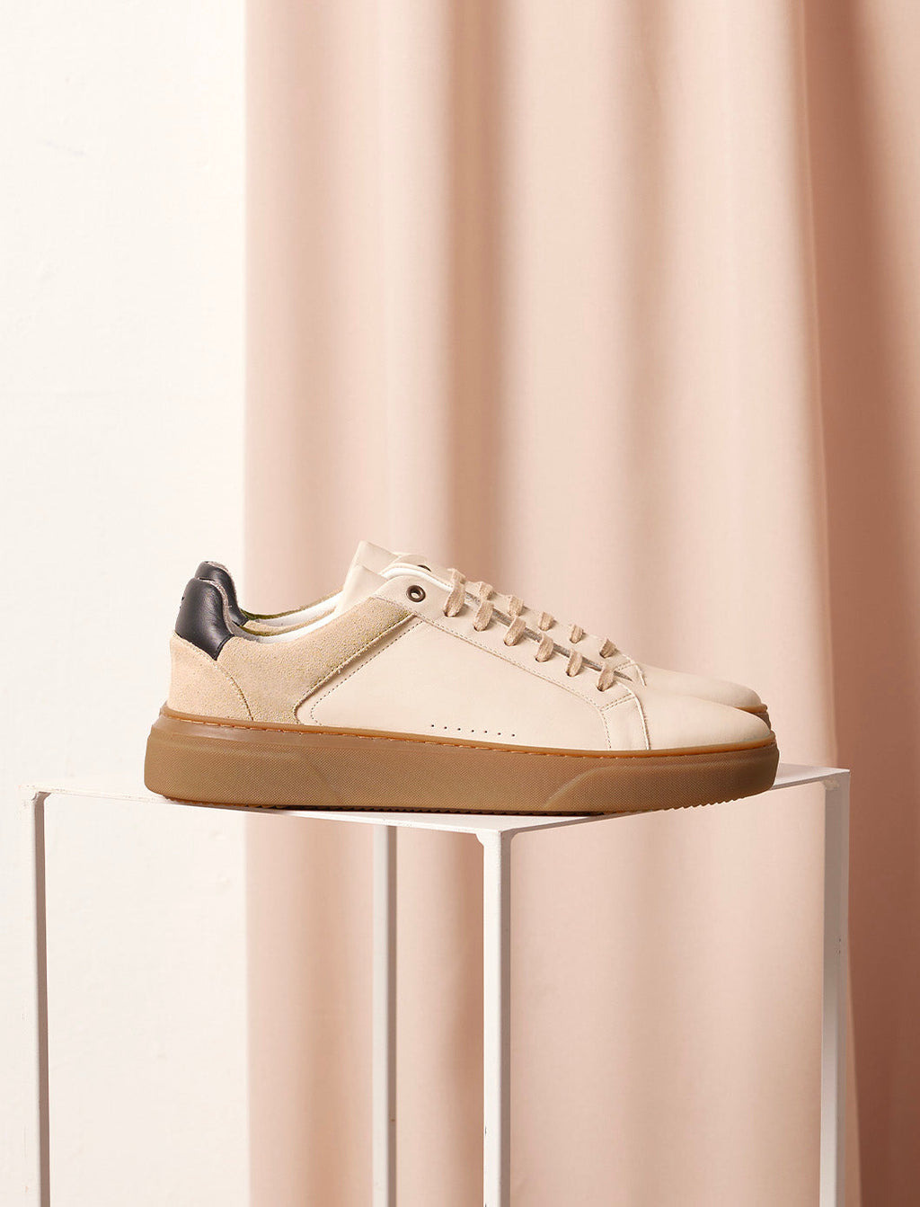 Lino Lace-Up Trainers - Cream & Black - Men