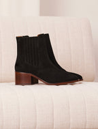 Lisa Heeled Chelsea Boots - Black - Women