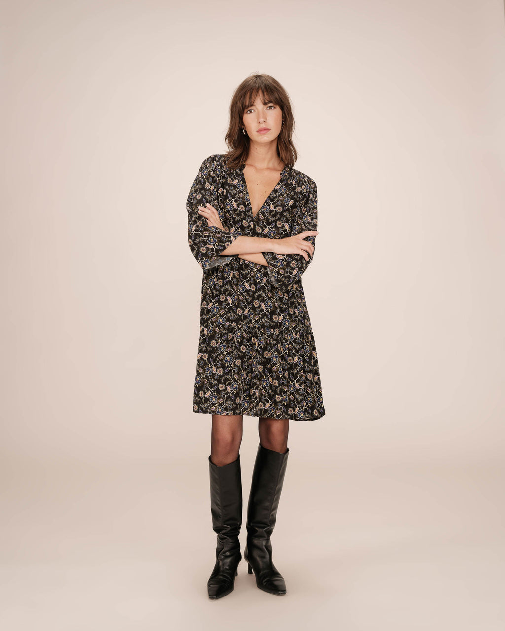 Vestido Corto Floral Negro Sirius