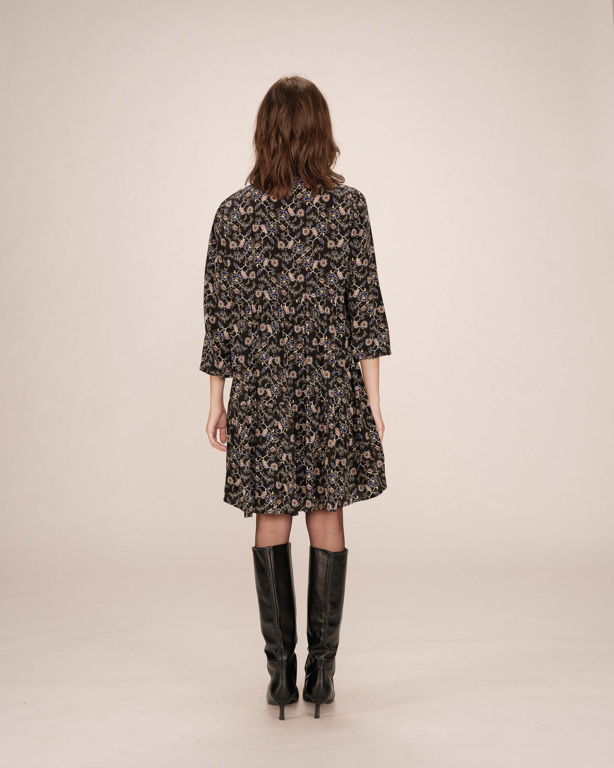 Vestido Corto Floral Negro Sirius