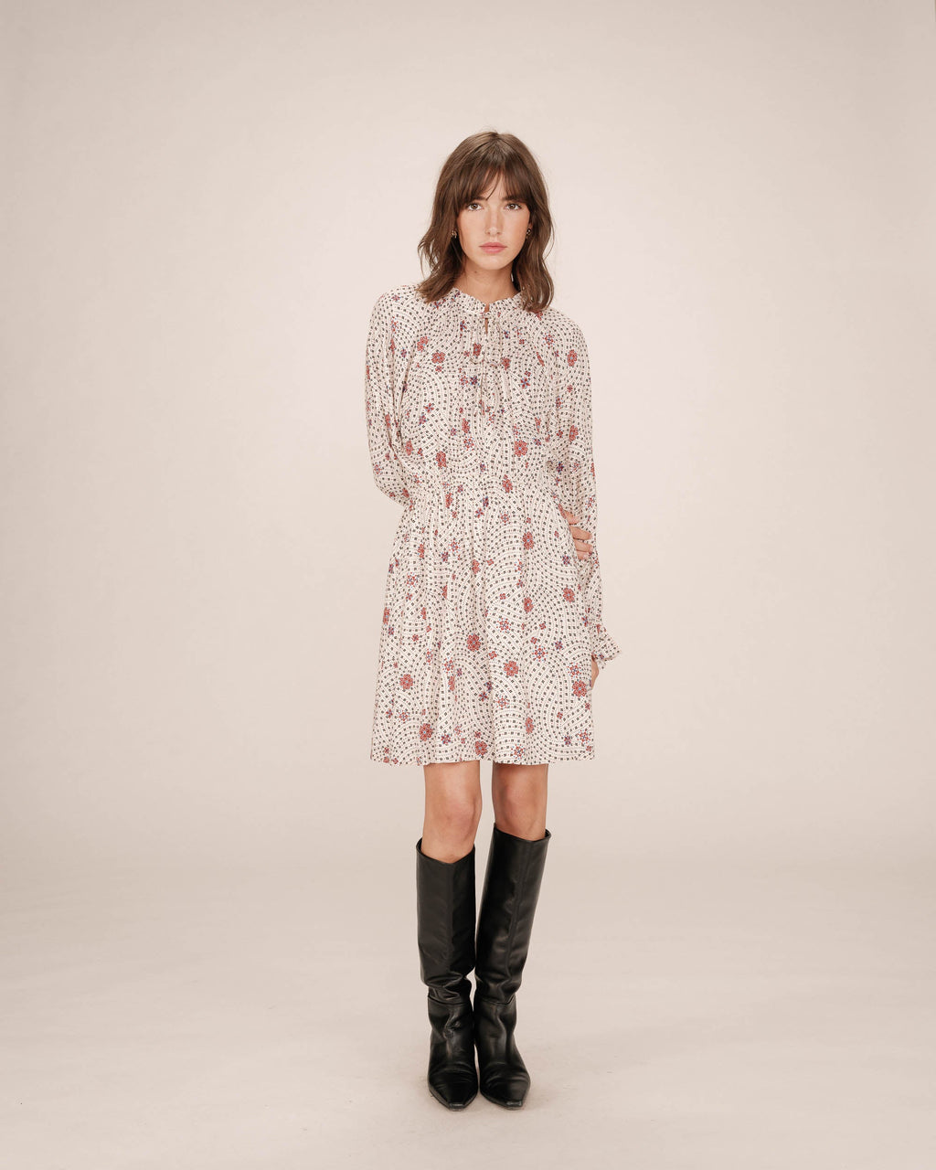 Robe Courte Ecru Sentimentale