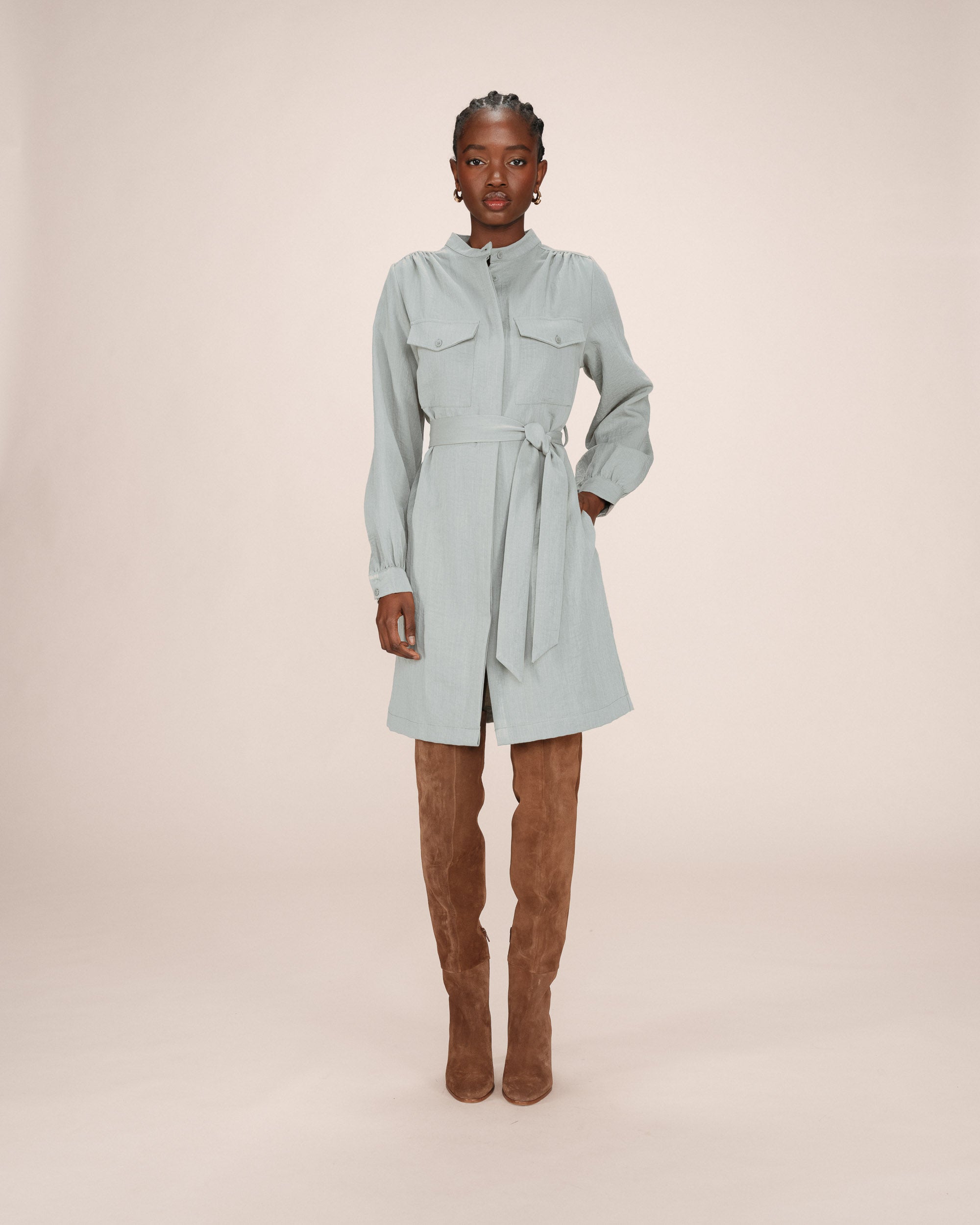 Robe Chemise Courte Sauge Serbia