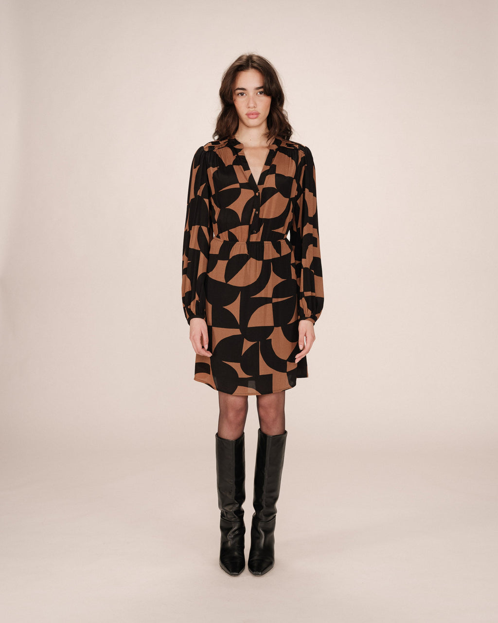 Short Graphic Dress Chocolate Selia