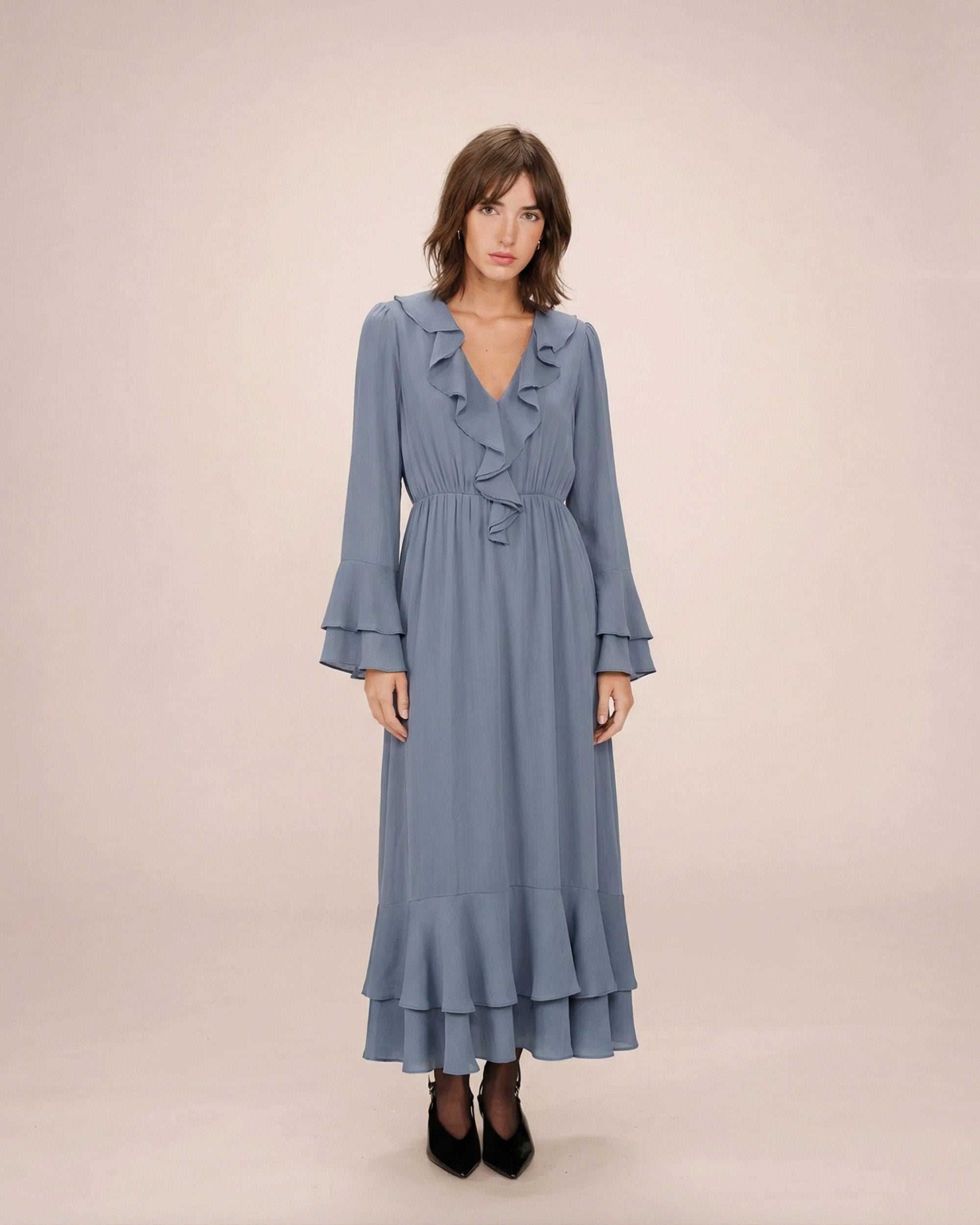 Robe Aérienne Longue À Volants Bleuet Samira