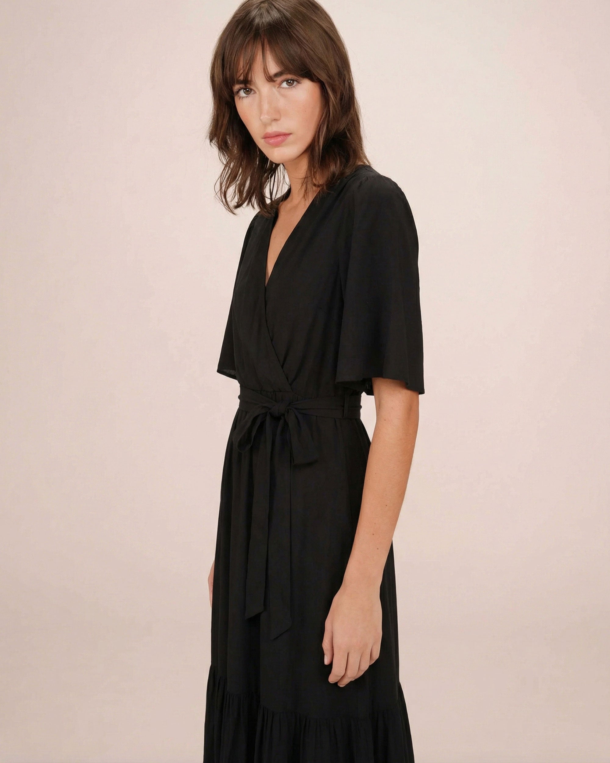 Robe Longue Cintré À Volant Noir Sequoia
