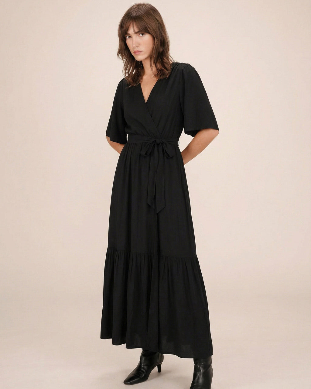 Robe Longue Cintré À Volant Noir Sequoia