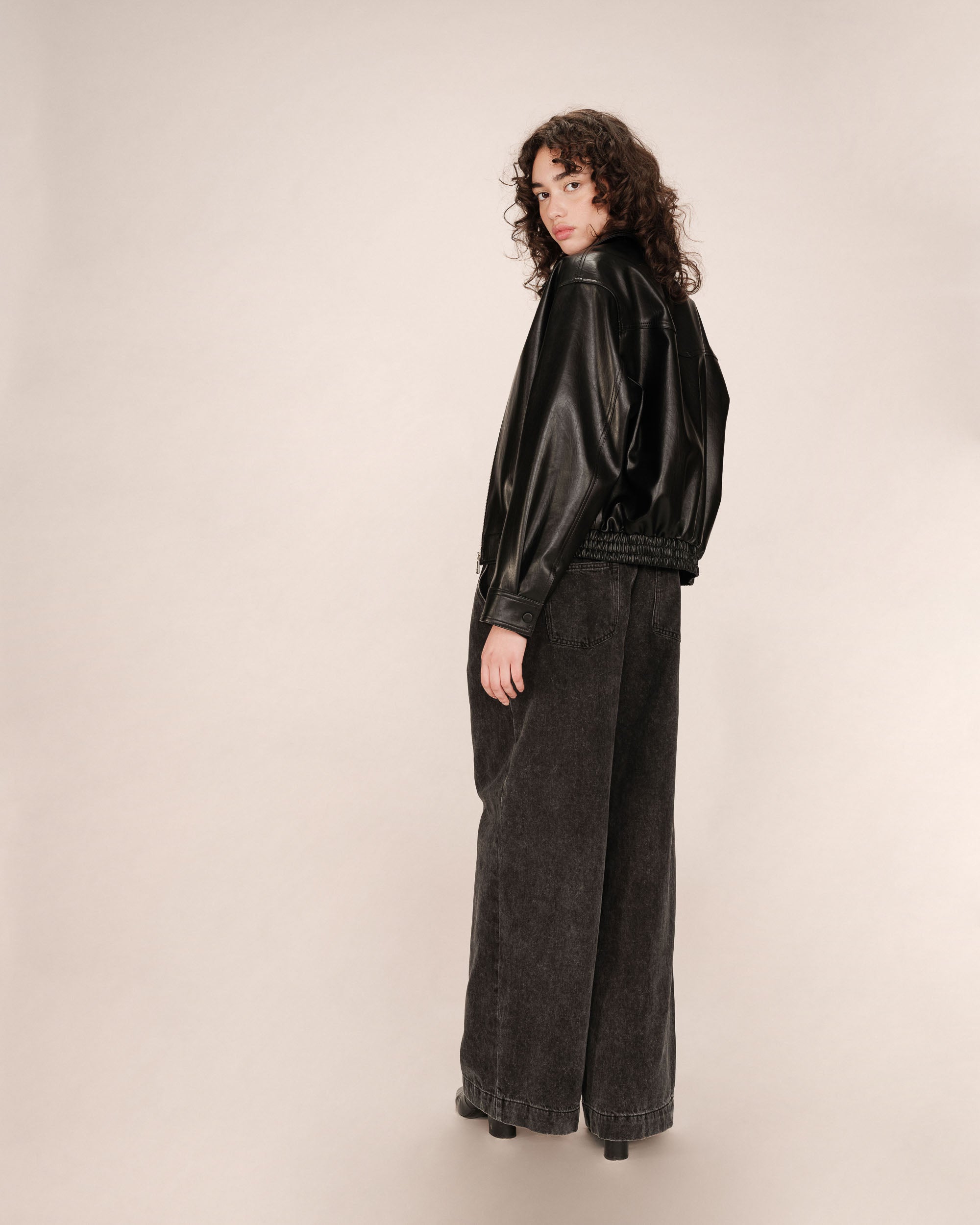 Sunisa Black Jacket