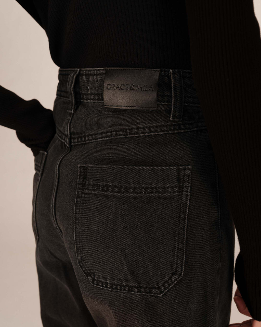 Jean 7/8E Black Washed Jonas