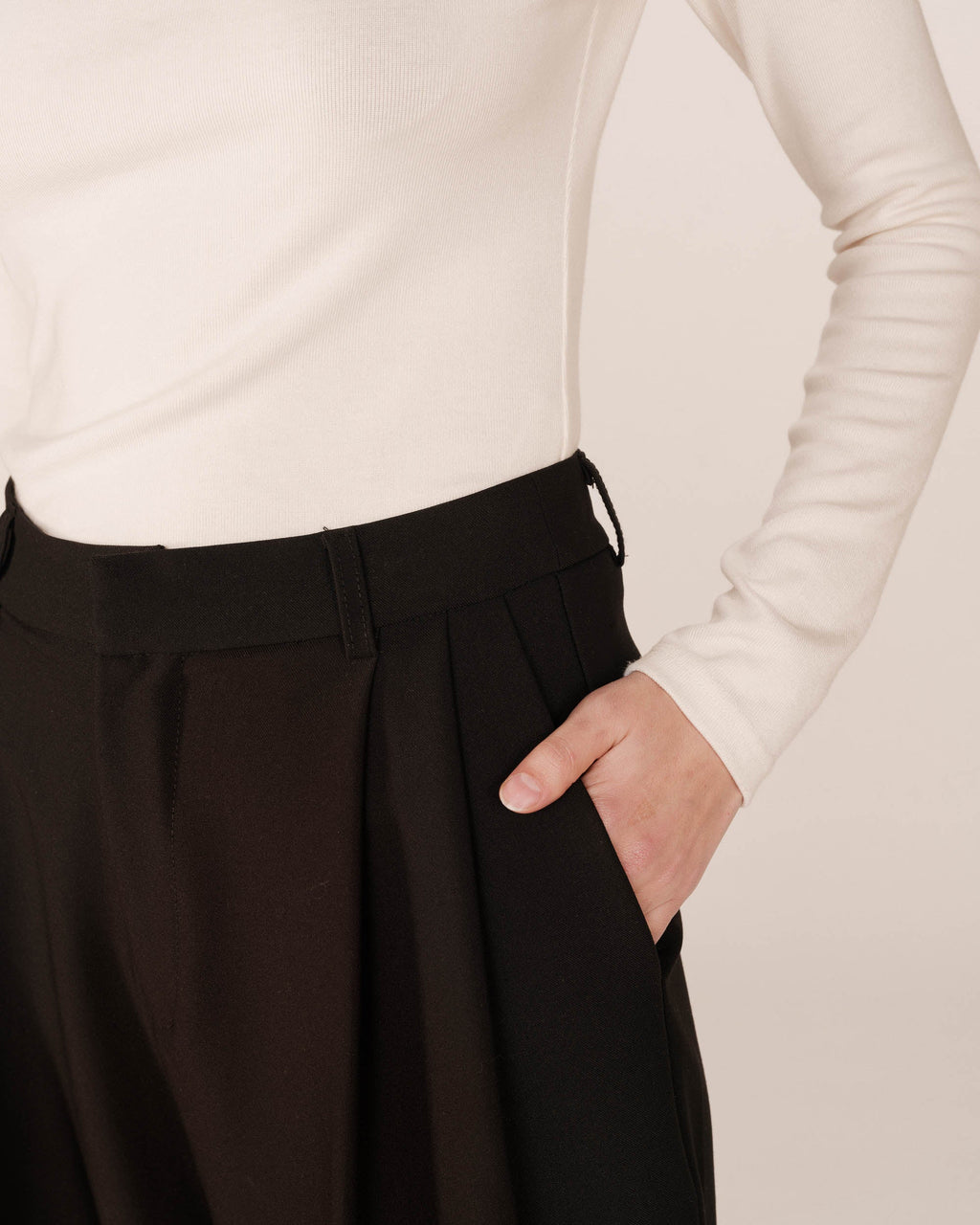 Long Black Bermuda Shorts Sergio