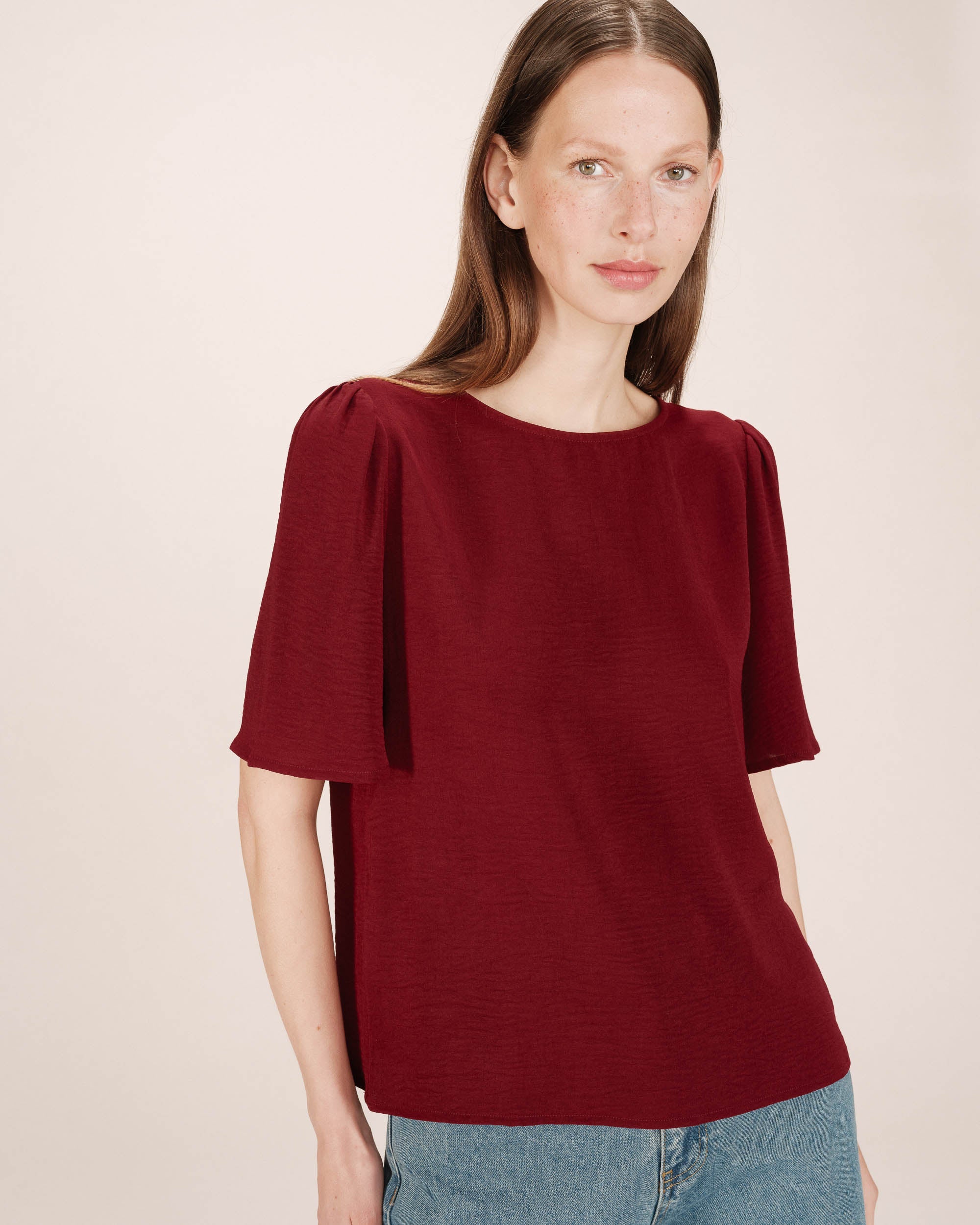 Fluid Round-Neck Top Bordeaux Shine