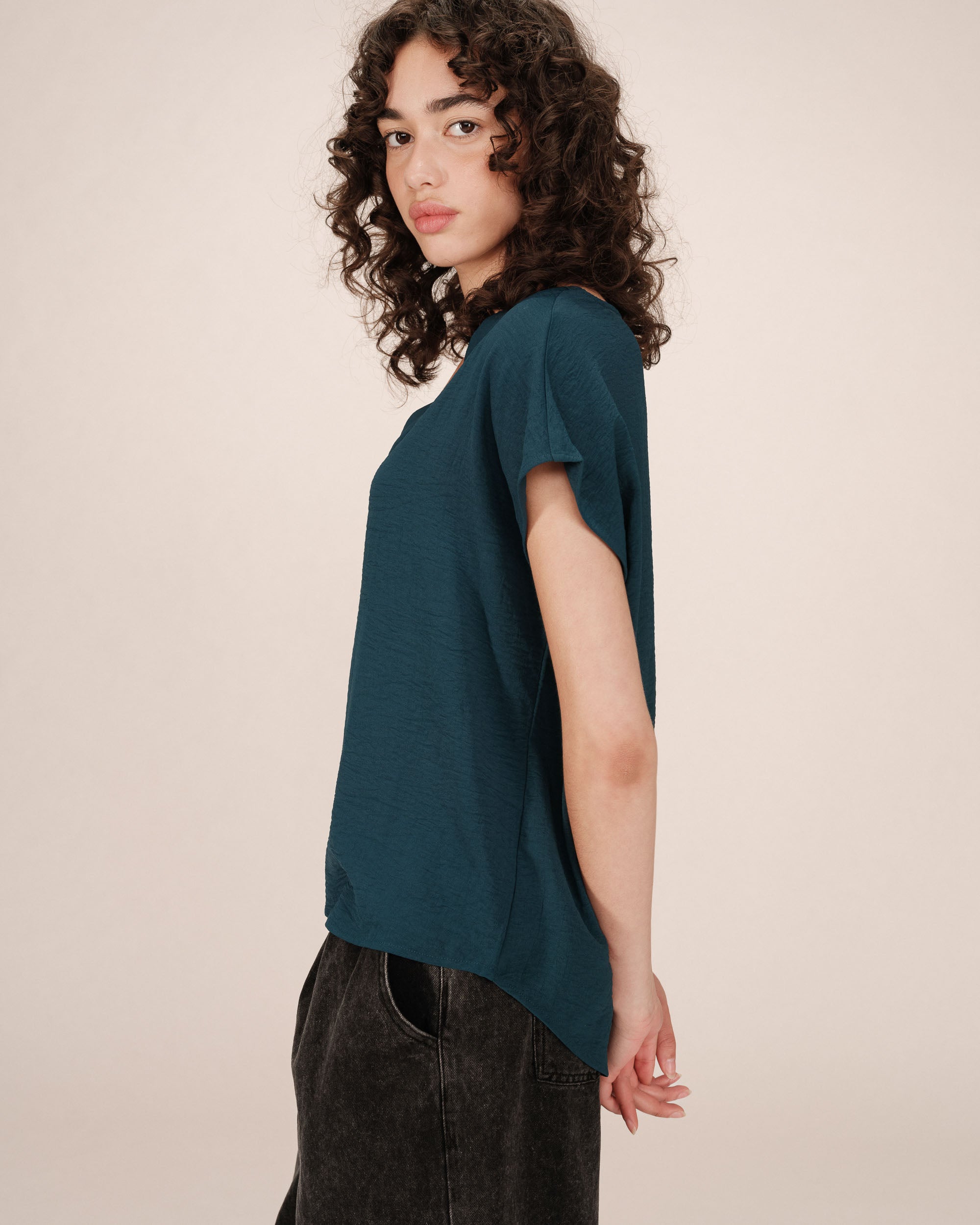 Fluid V-Neck Top Emerald Season