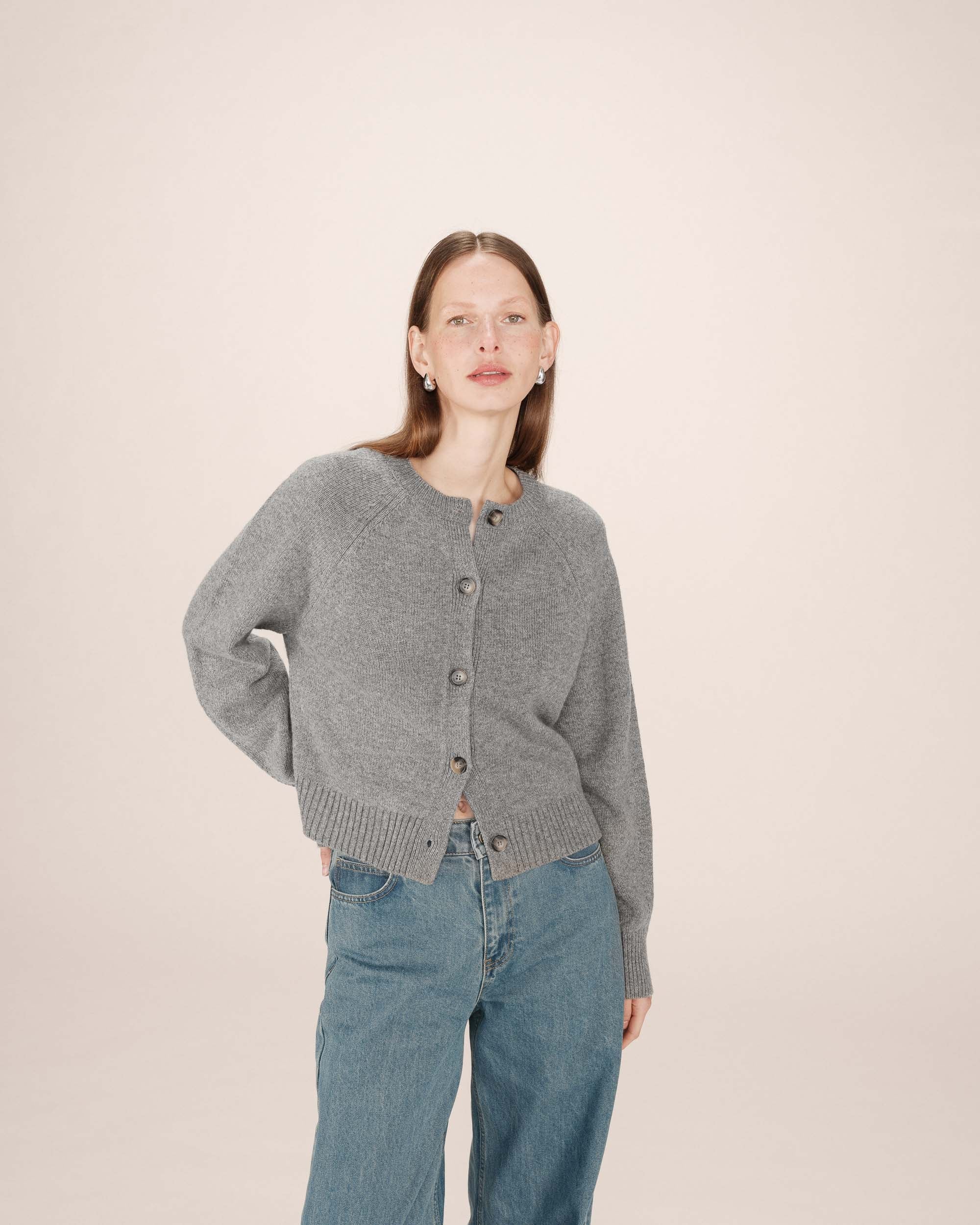 Buttoned Grey Cardigan Sanders