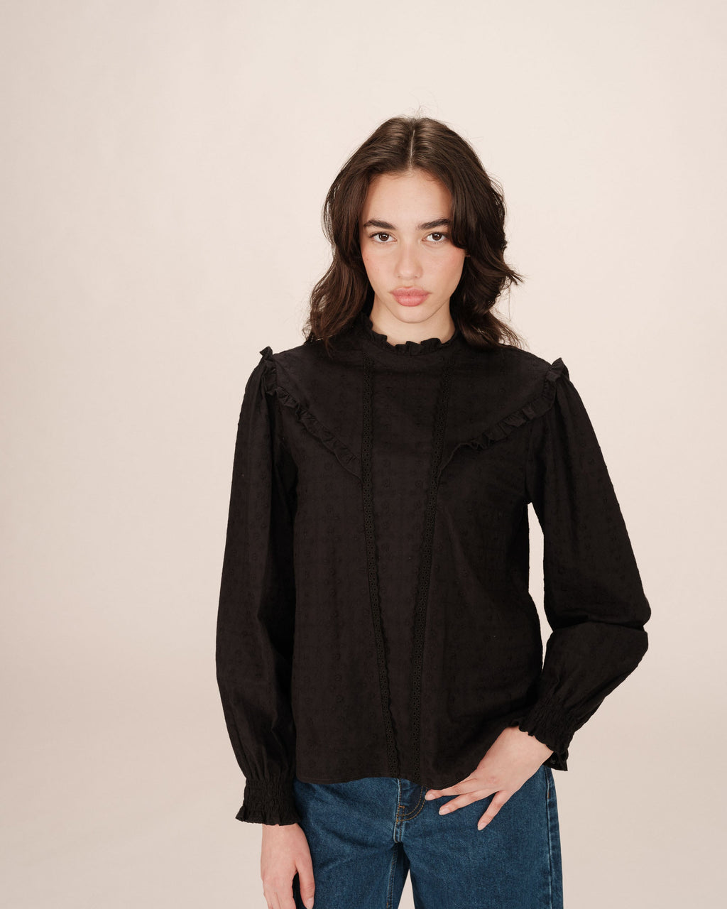 Frill Blouse Black Seduisante