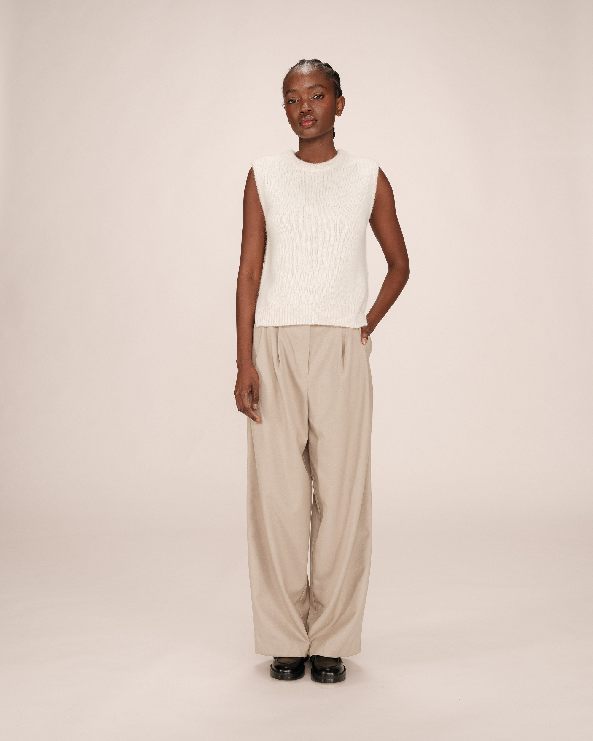 Ecru Sleeveless Jumper Say