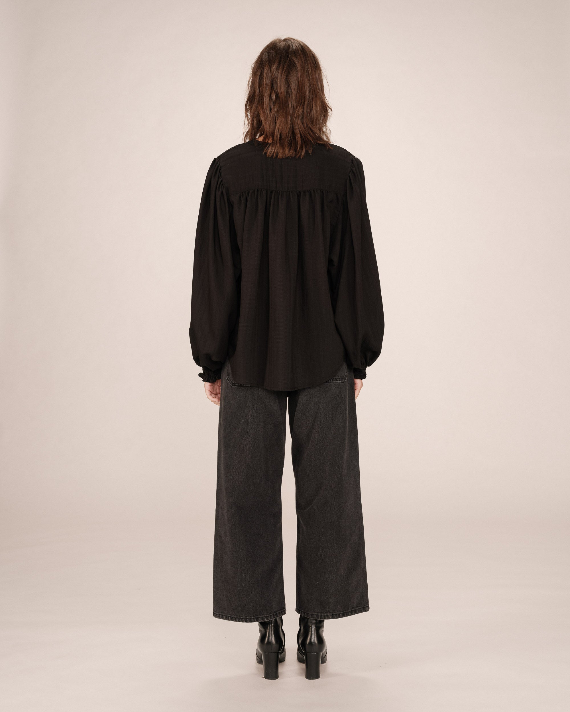 Blouse Col Noué Noir Serinda