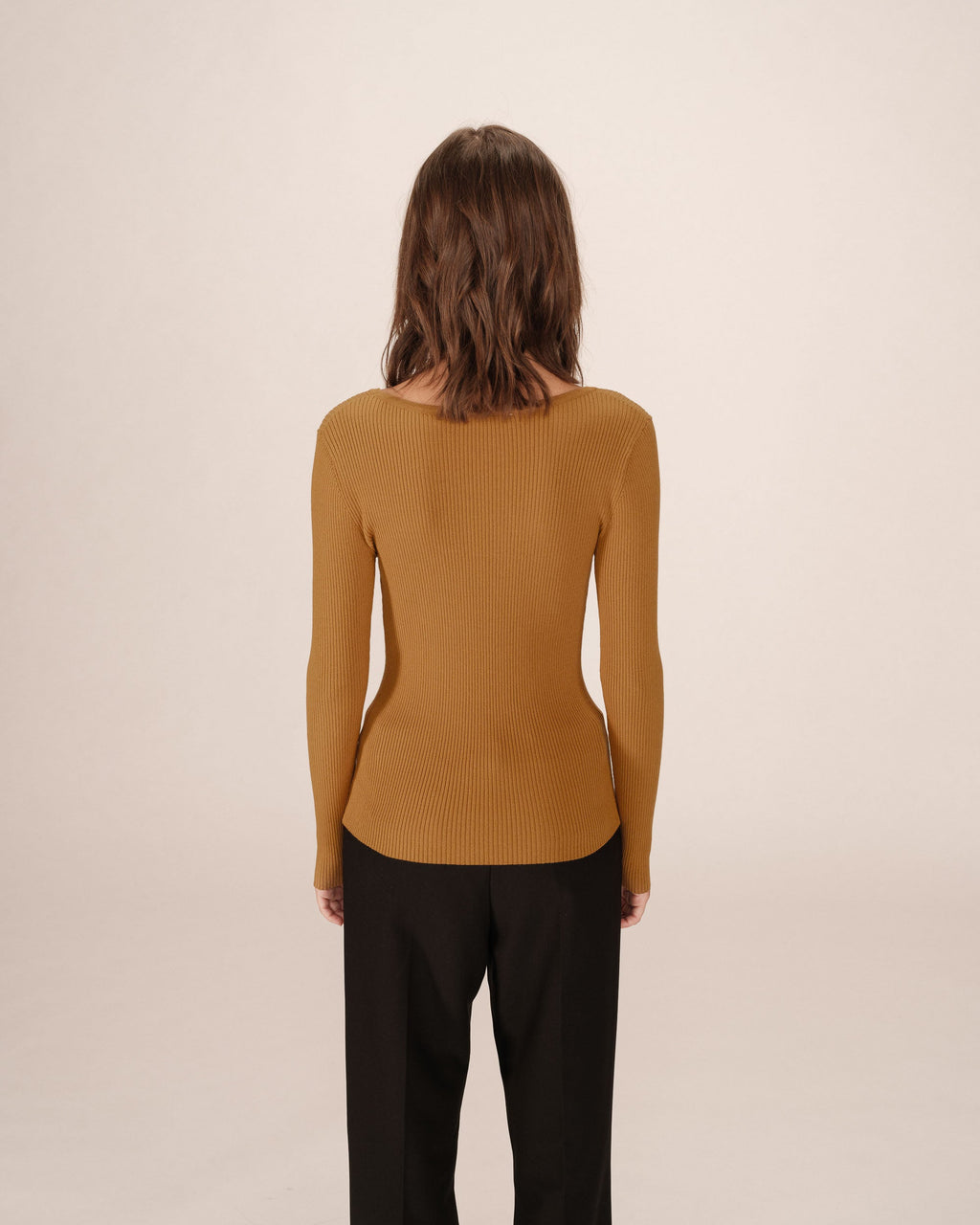Pull Ocre Saturnin