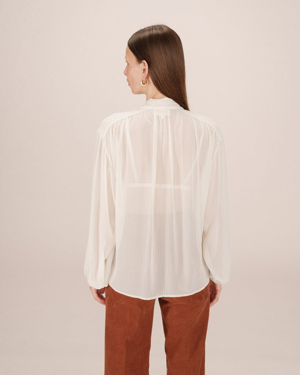 Blouse Col Lavallière Ecru Splendide