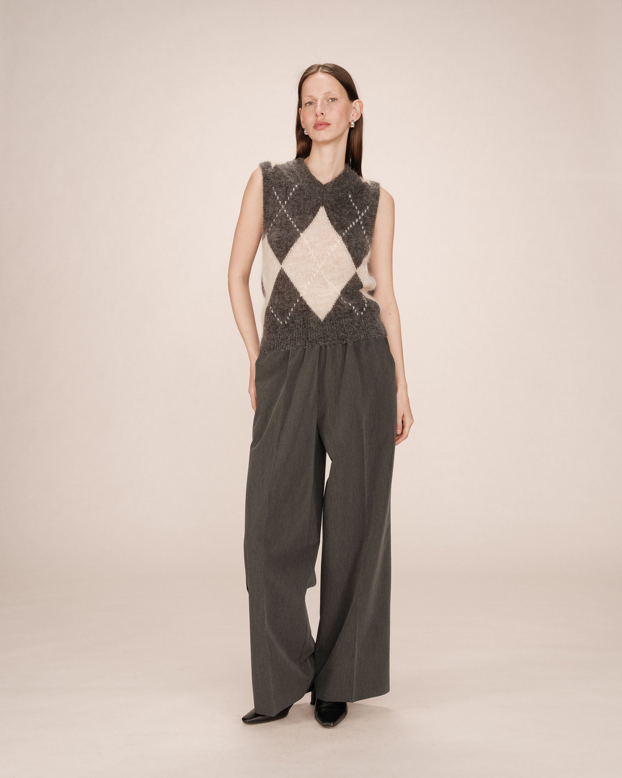 Pull Anthracite Salvo