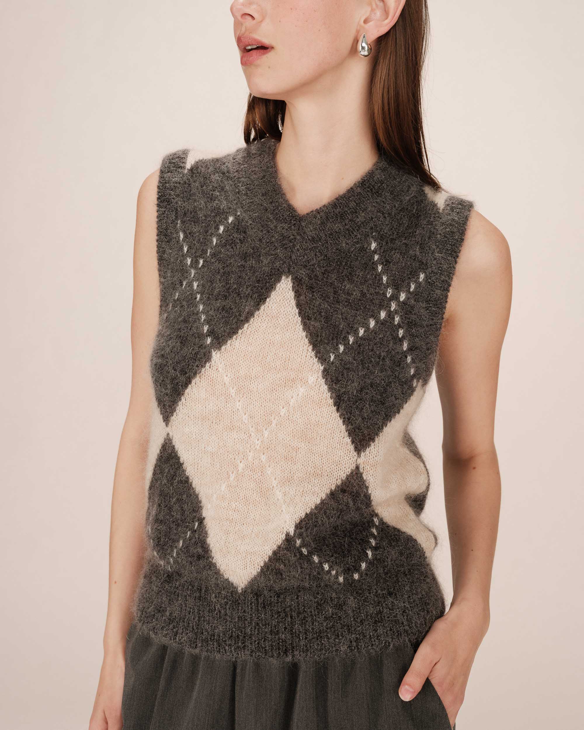 Pull Anthracite Salvo
