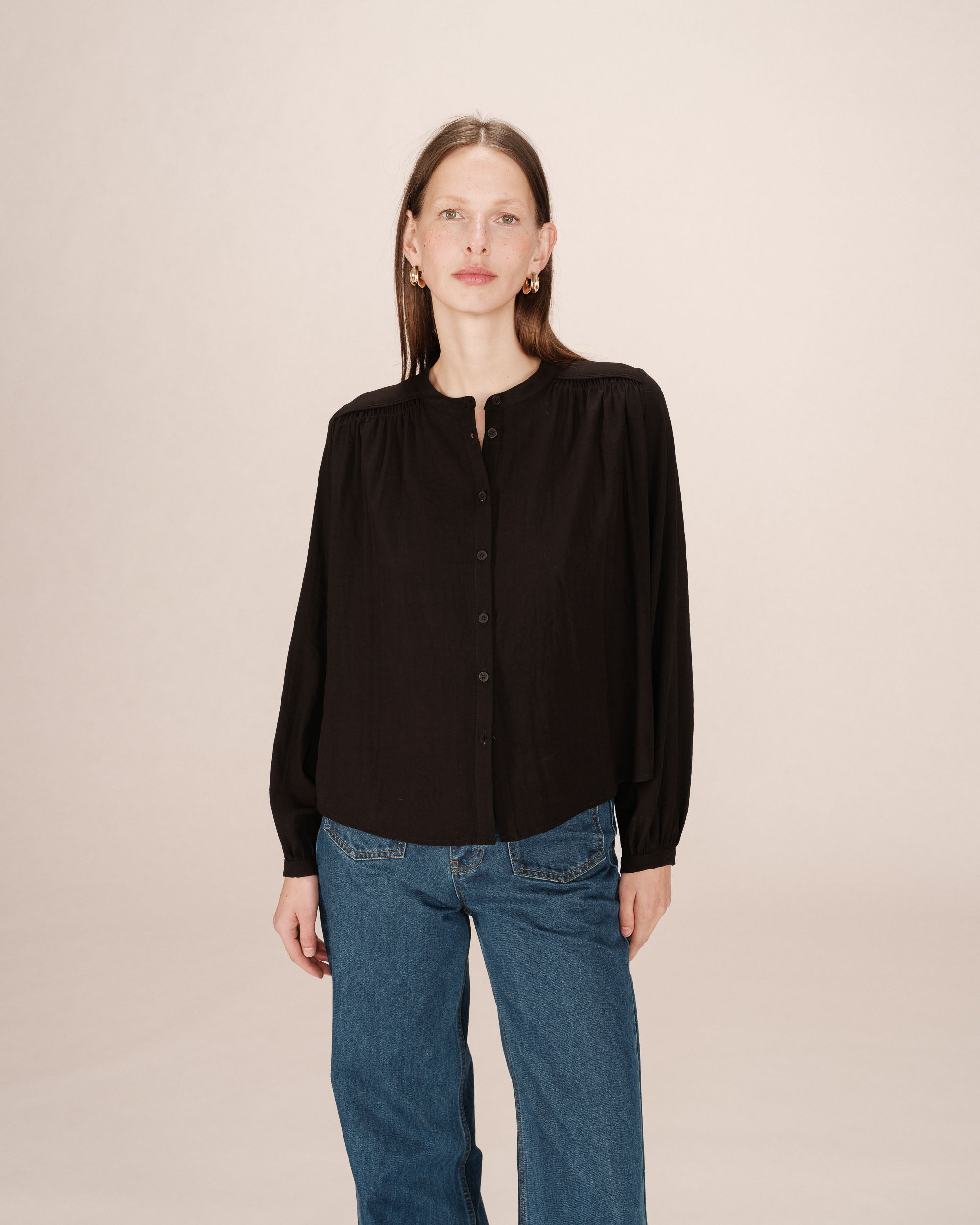 Straight Gathered Blouse Black Savannah