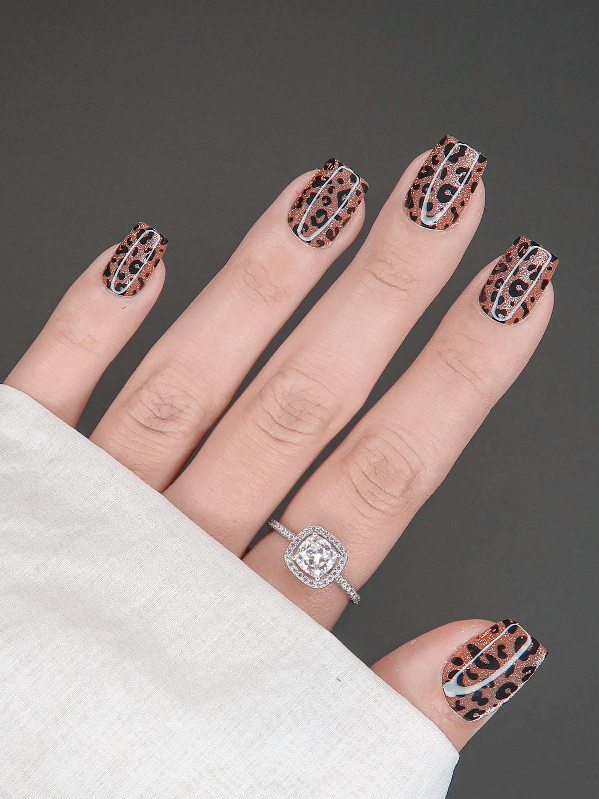 Faux Ongles - Feline