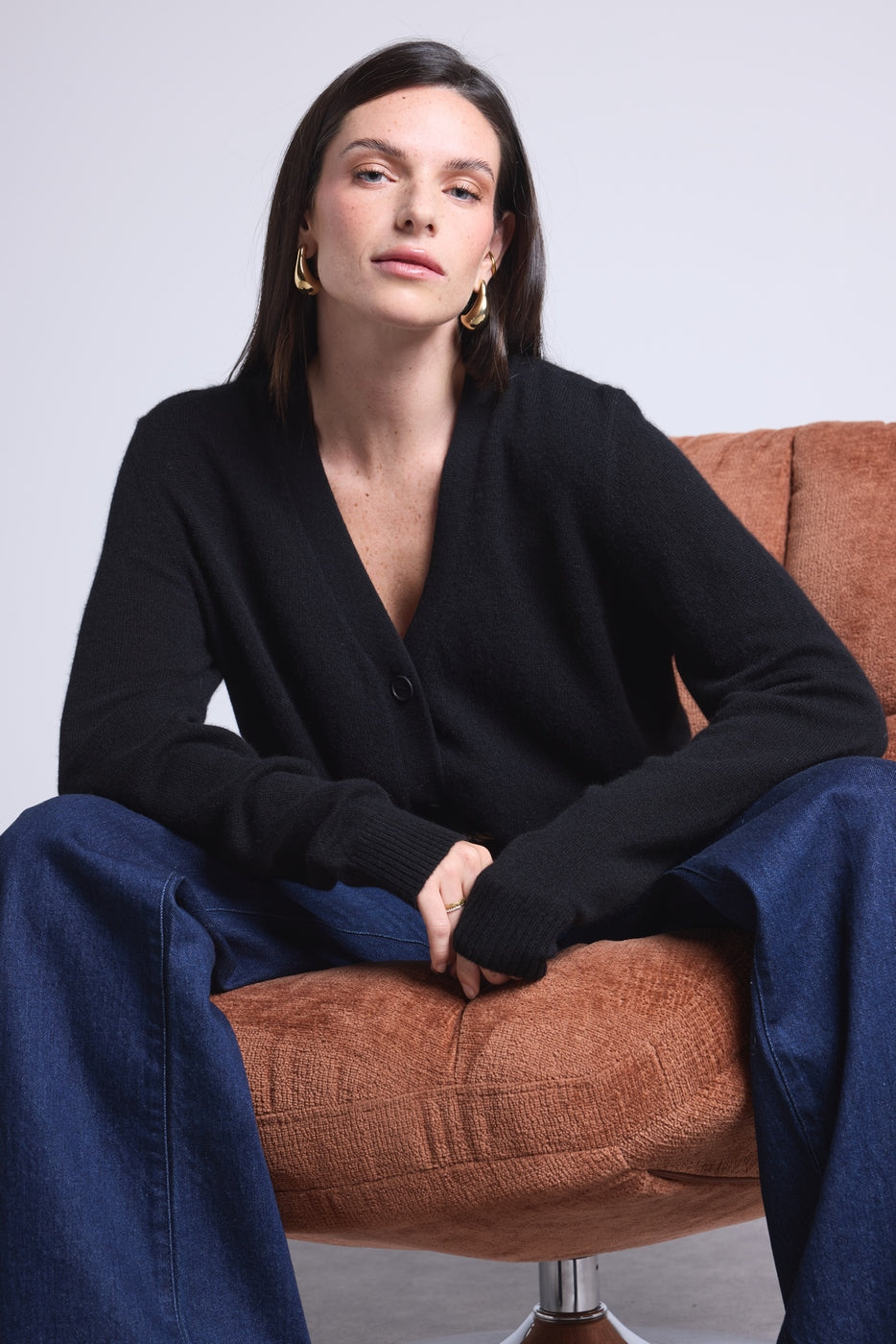 Cárdigan Boyfriend Cuello V Giada - Negro - Mujer