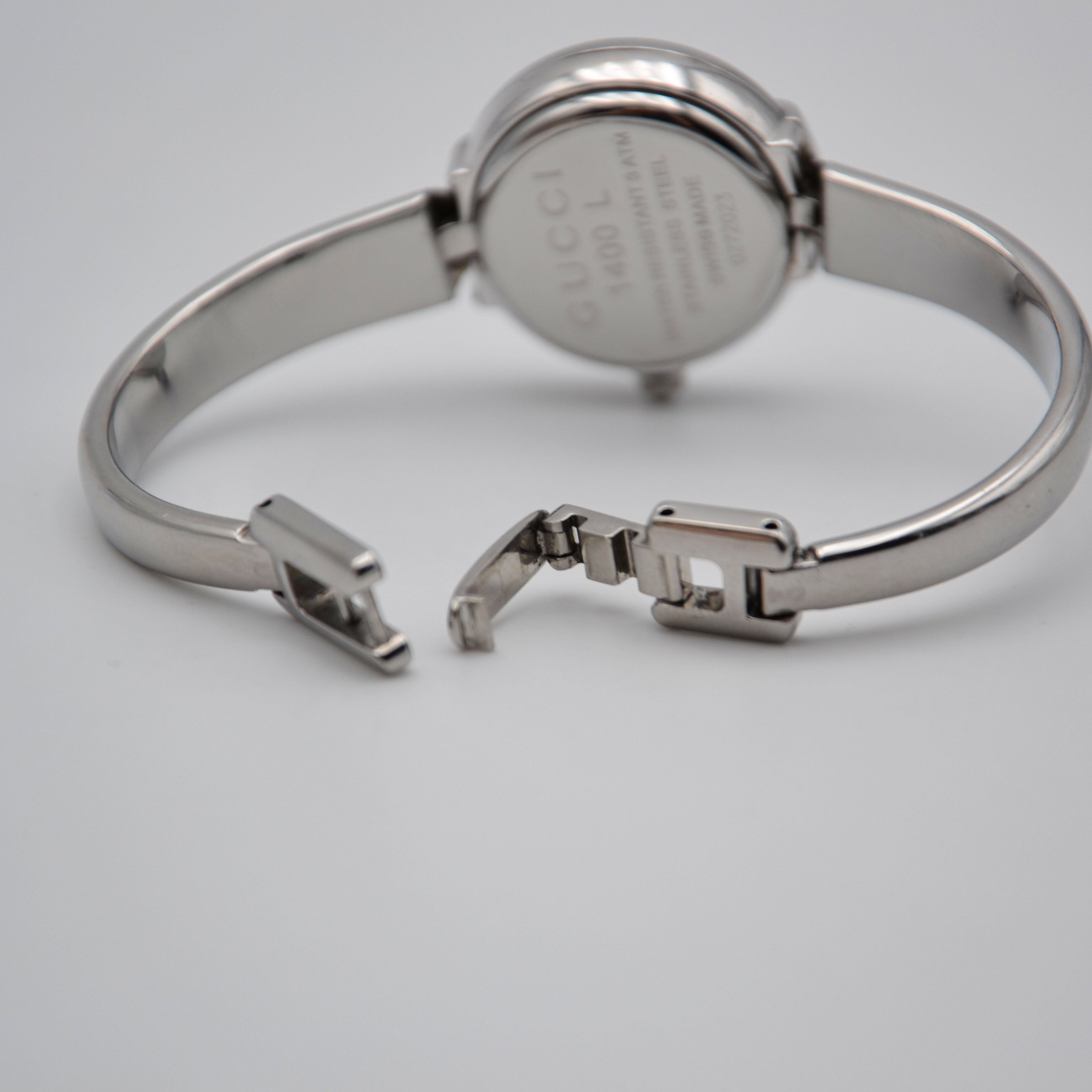 Montre Gucci 1400L