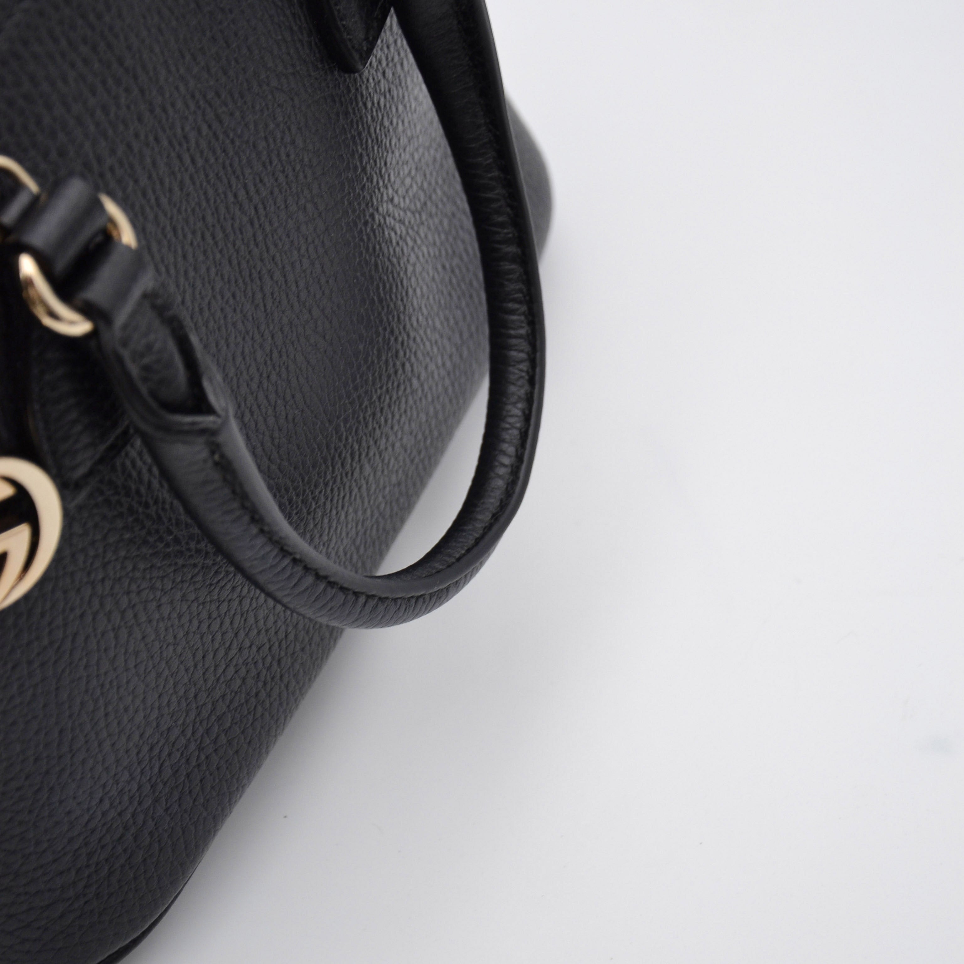 Gucci Dôme Interlocking Gg