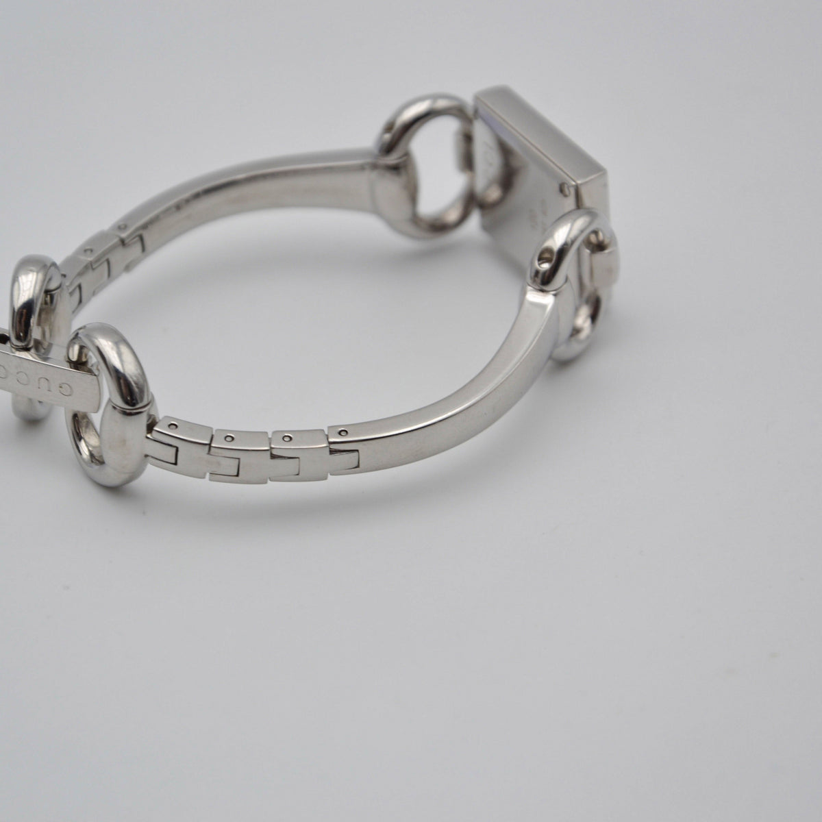 Gucci Tornabuoni Bangle Watch Mother-of-Pearl & Diamonds