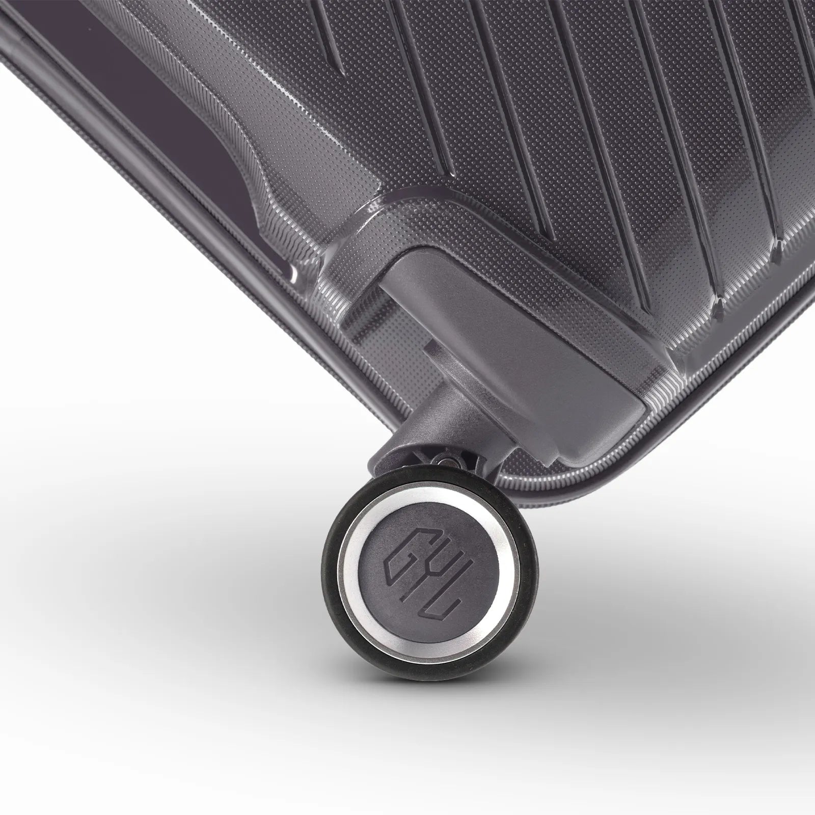 Signature Hard-Shell Cabin Suitcase