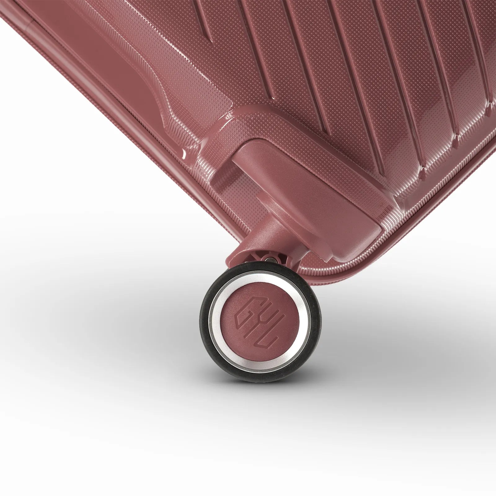 Signature Hard-Shell Cabin Suitcase