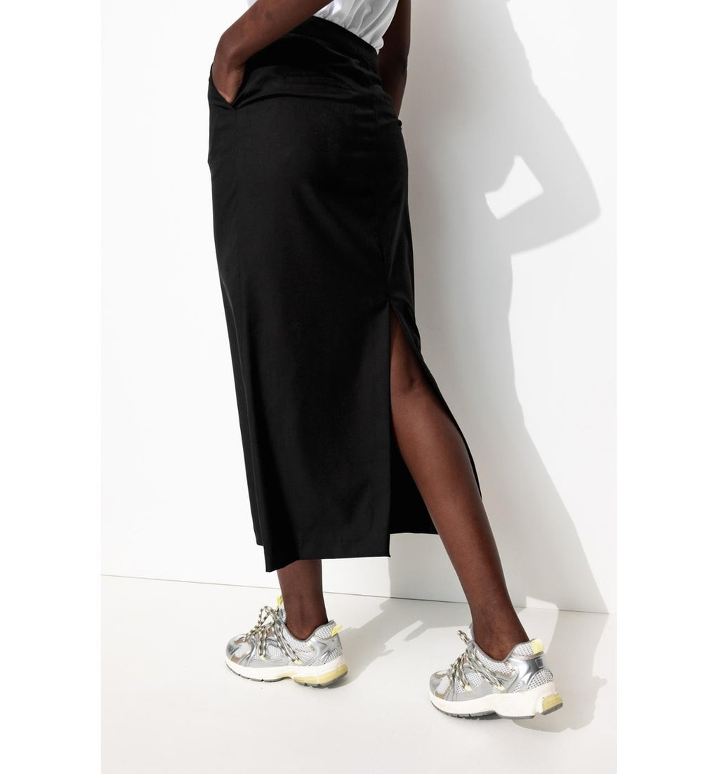 Women's Slit Midi Skirt - Plain Dark Black
