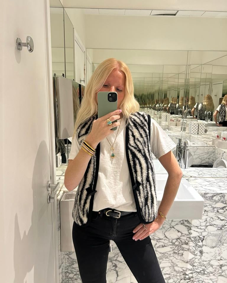 Aermelos_vest_farskind_dame_zebra
