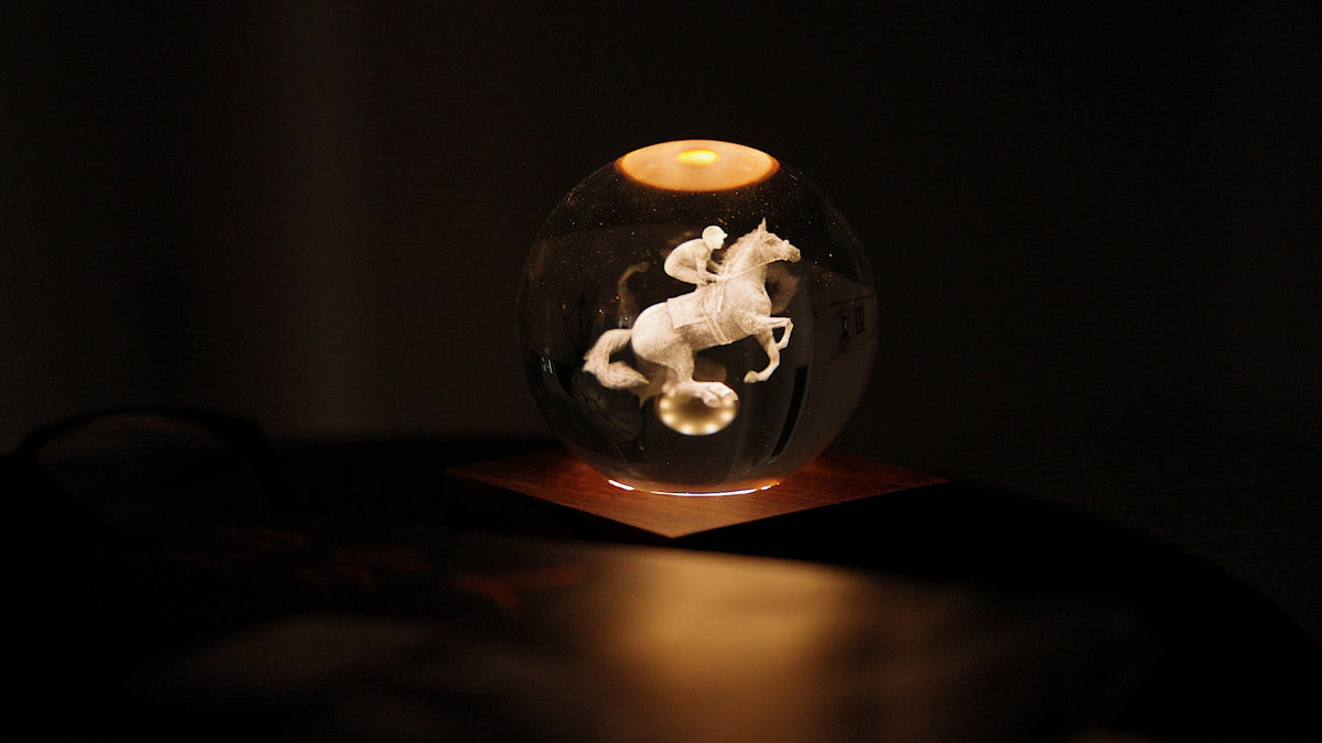 Lampka Amber Crystal – Wyścigi konne