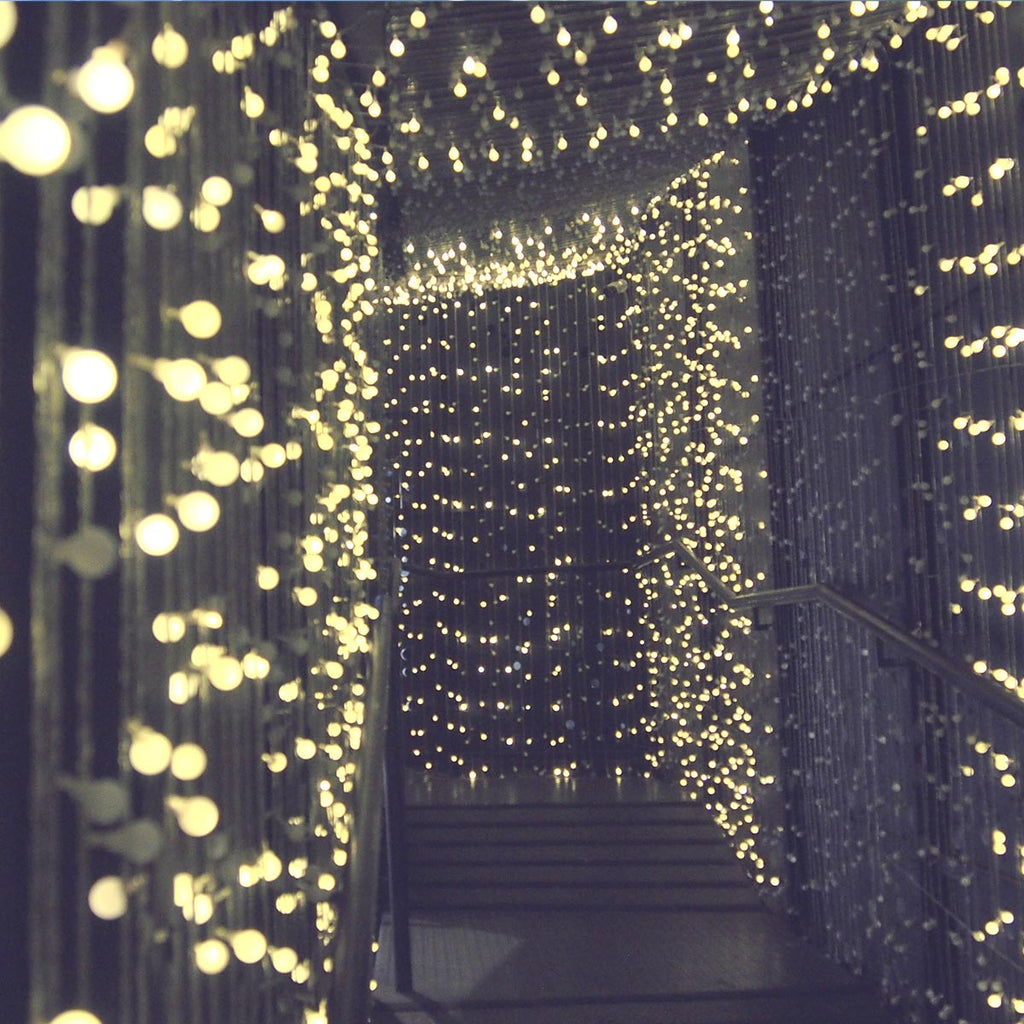 Solar light garland with round bulbs 60 LED warm white BILLY 6.90m - REDDECO.com