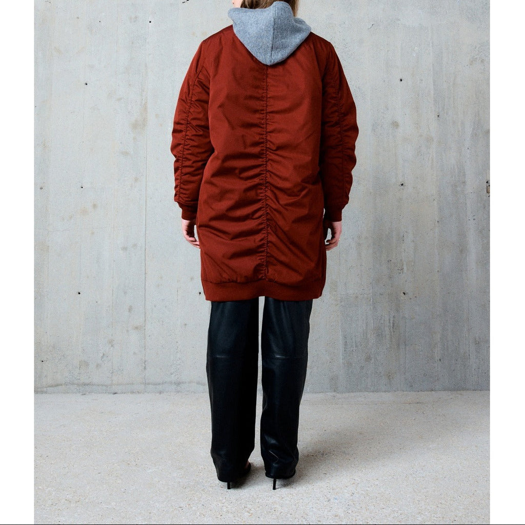 Lang parka Isia - Bordeaux