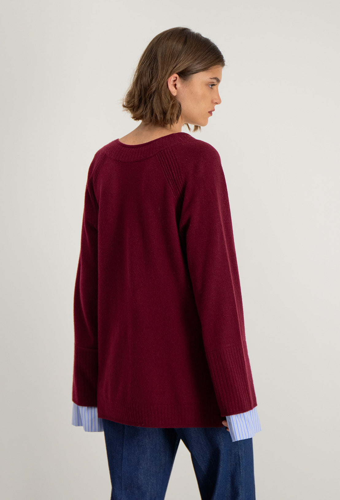 Striktrøje med V-udskæring Lita - Bordeaux