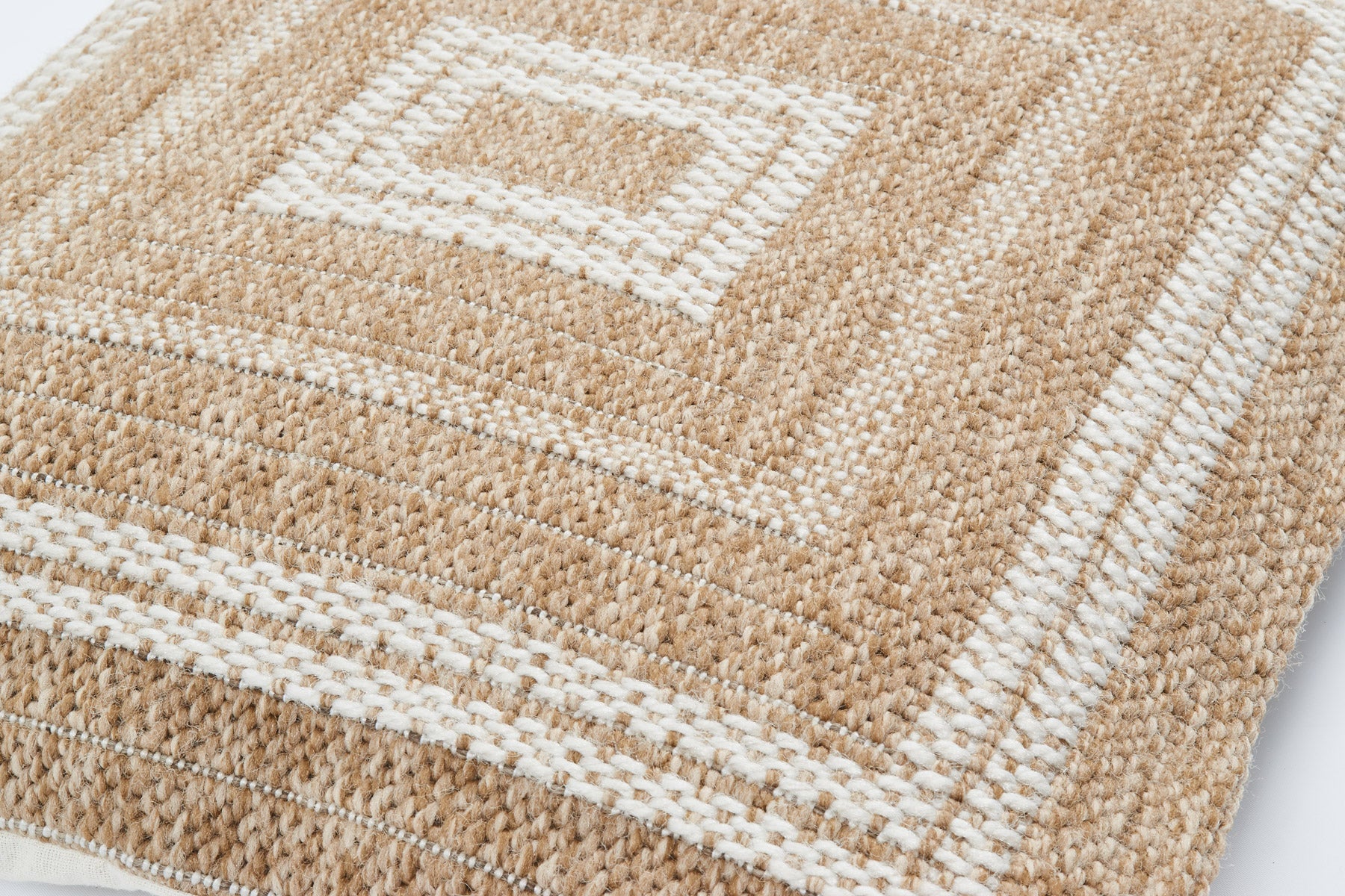 White rectangle cushion cover with natural jute effect Nazar rugs