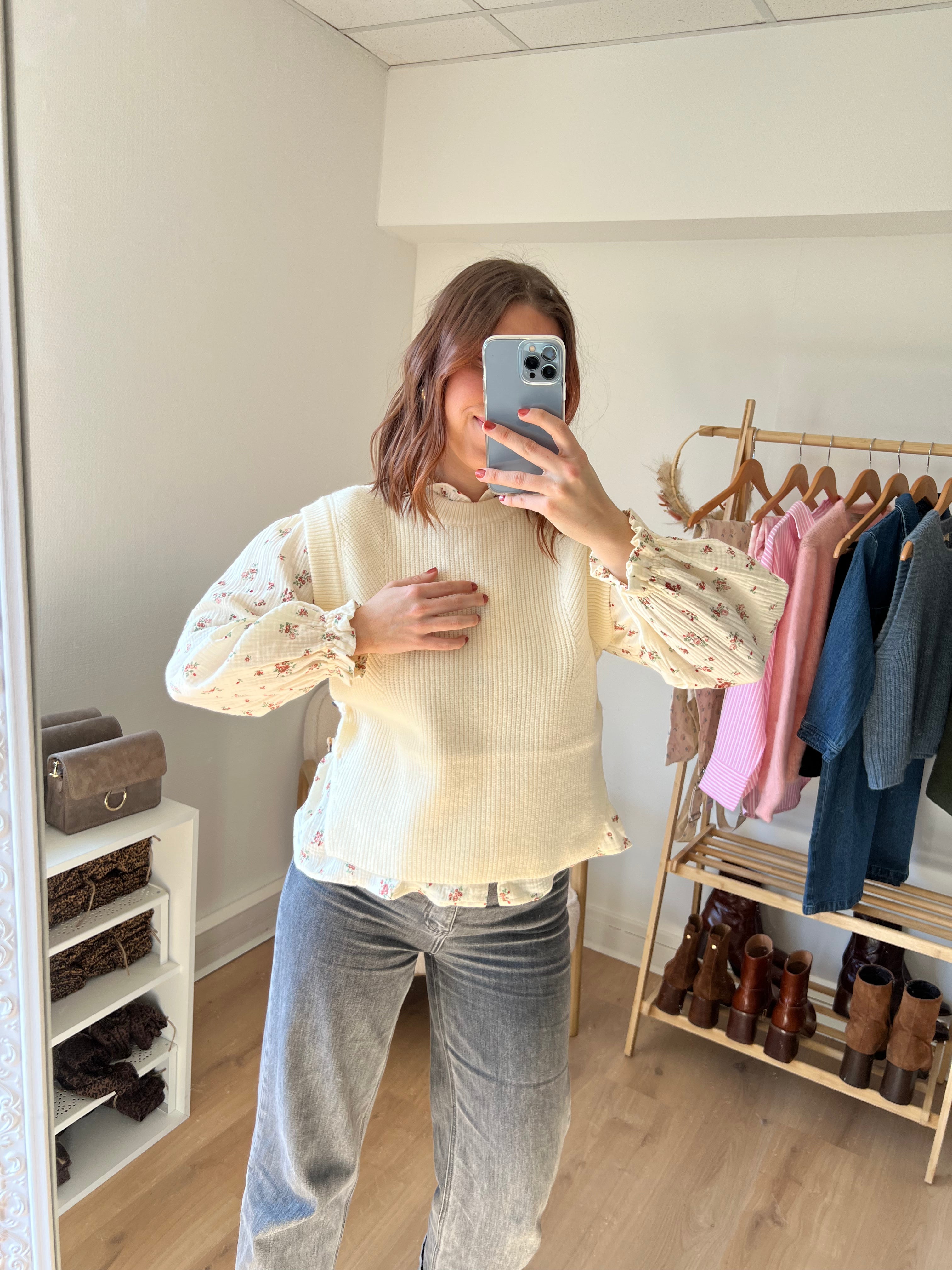 Isaure Sleeveless Sweater - Ecru