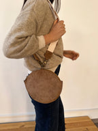 Sac Bandoulière En Daim Taupe Macarena