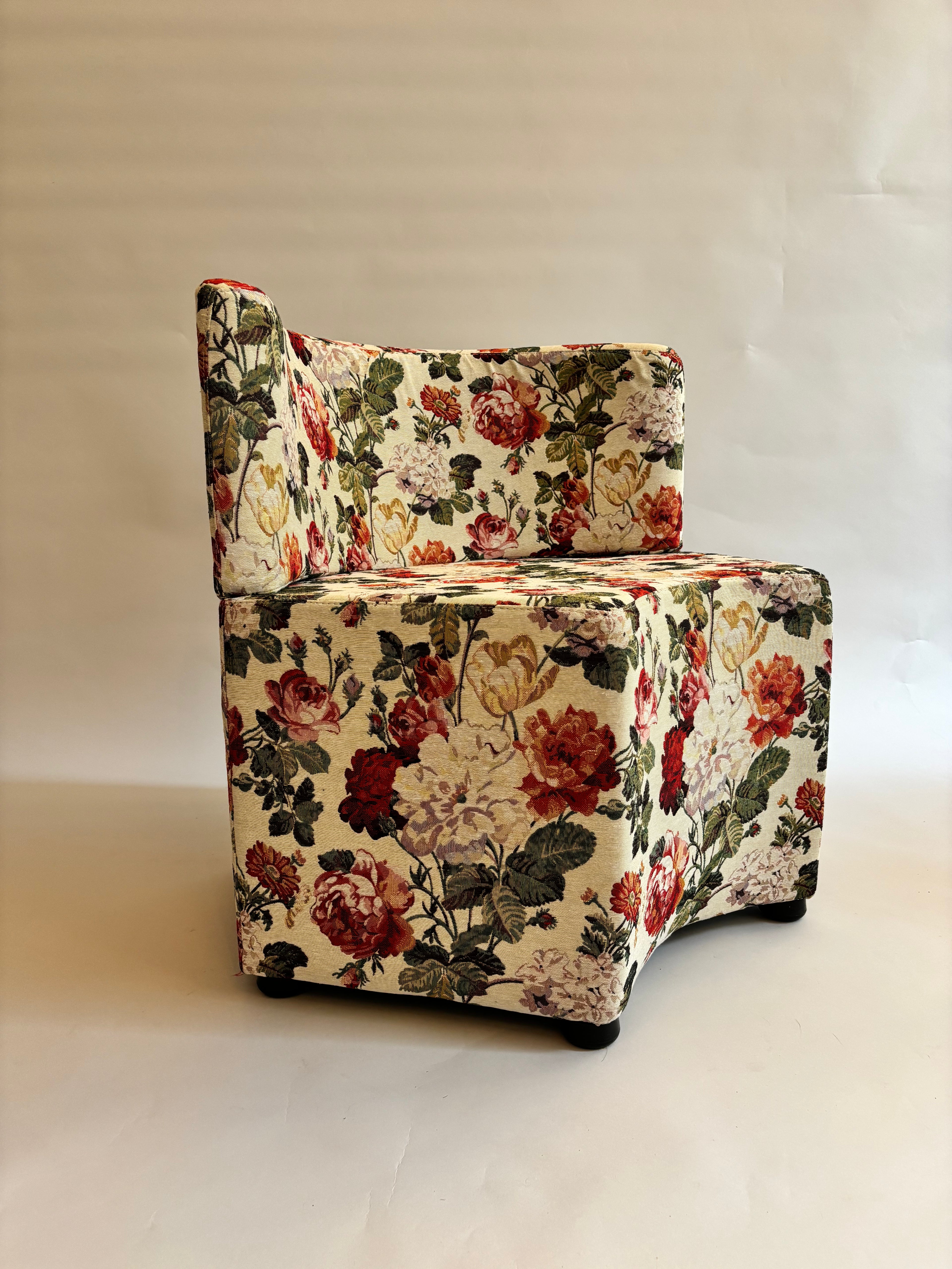 Sillón gráfico floral vintage