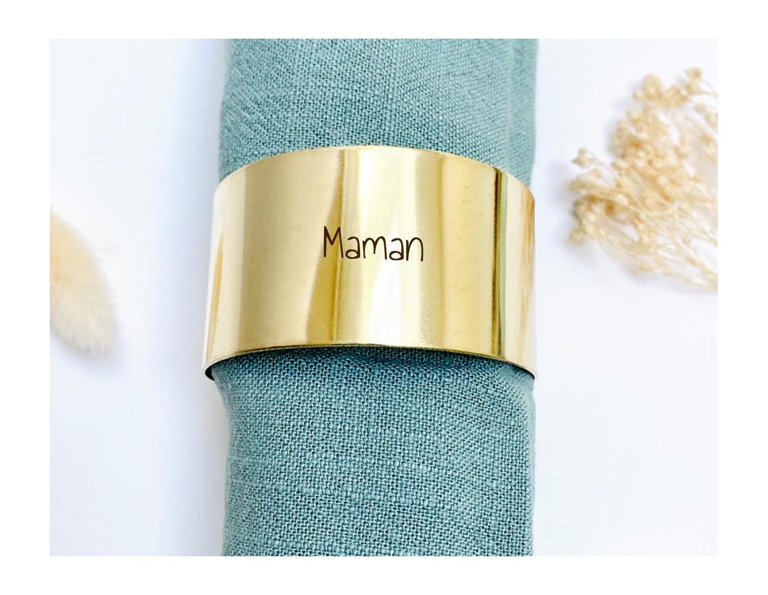 Anillo de servilleta de latón personalizado