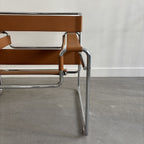 Fauteuil Wassily Par Marcel Breuer Pour Gavina