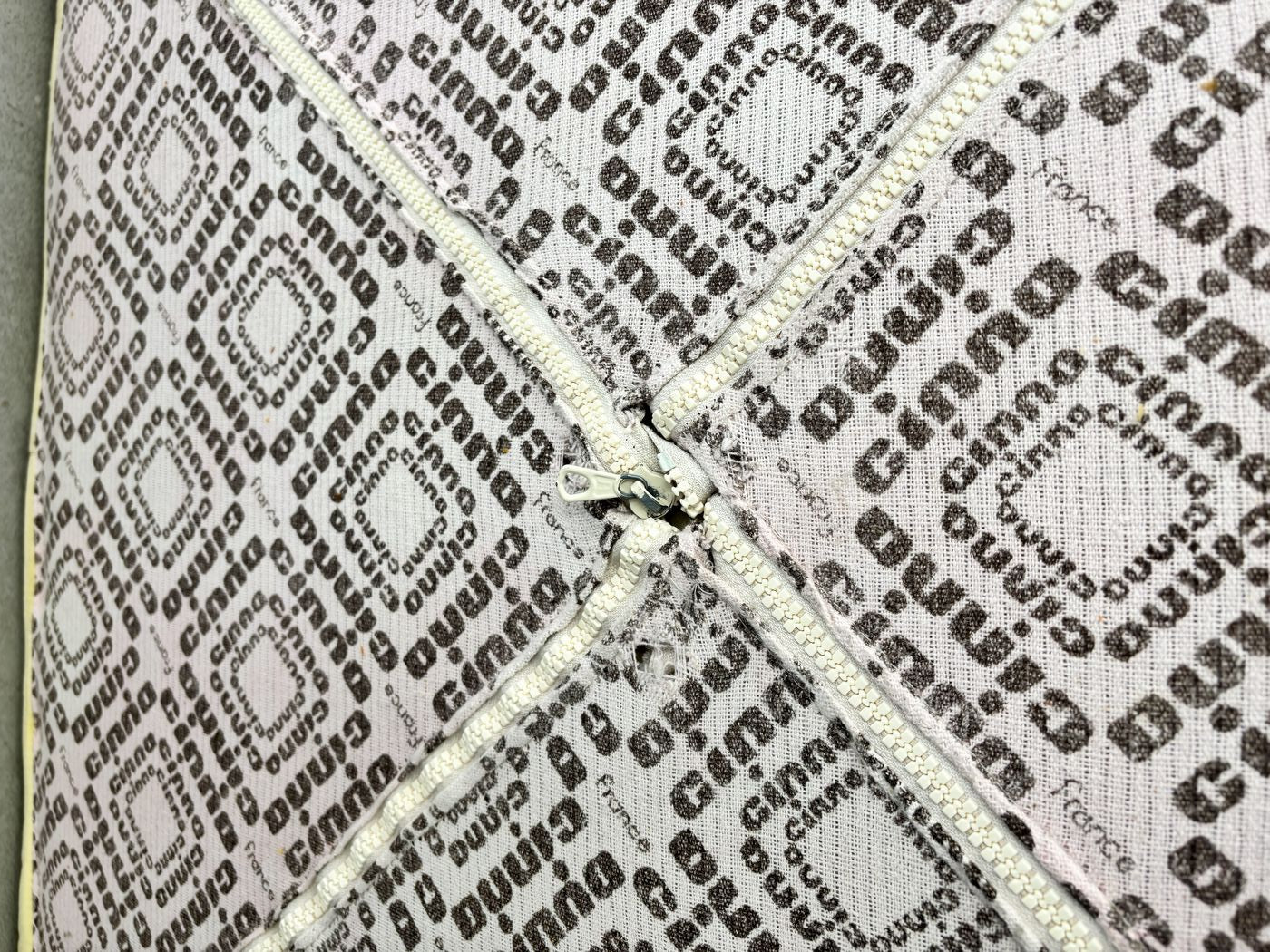 Fauteuil Plumy Par Annie Hiéronimus Pour Cinna