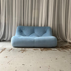 Sofá de 2 plazas Kali azul de Michel Ducaroy para Ligne Roset