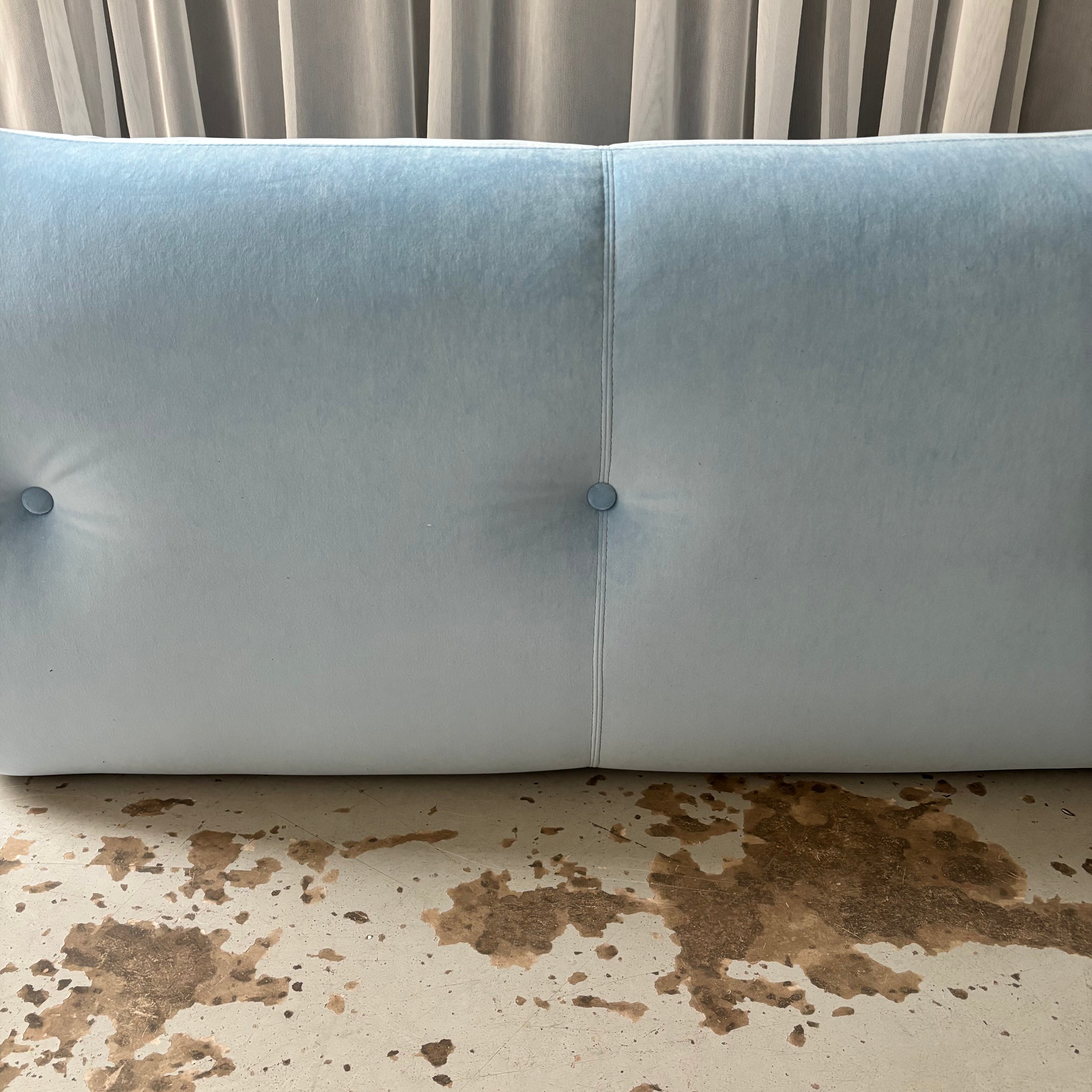 Sofá de 2 plazas Kali azul de Michel Ducaroy para Ligne Roset